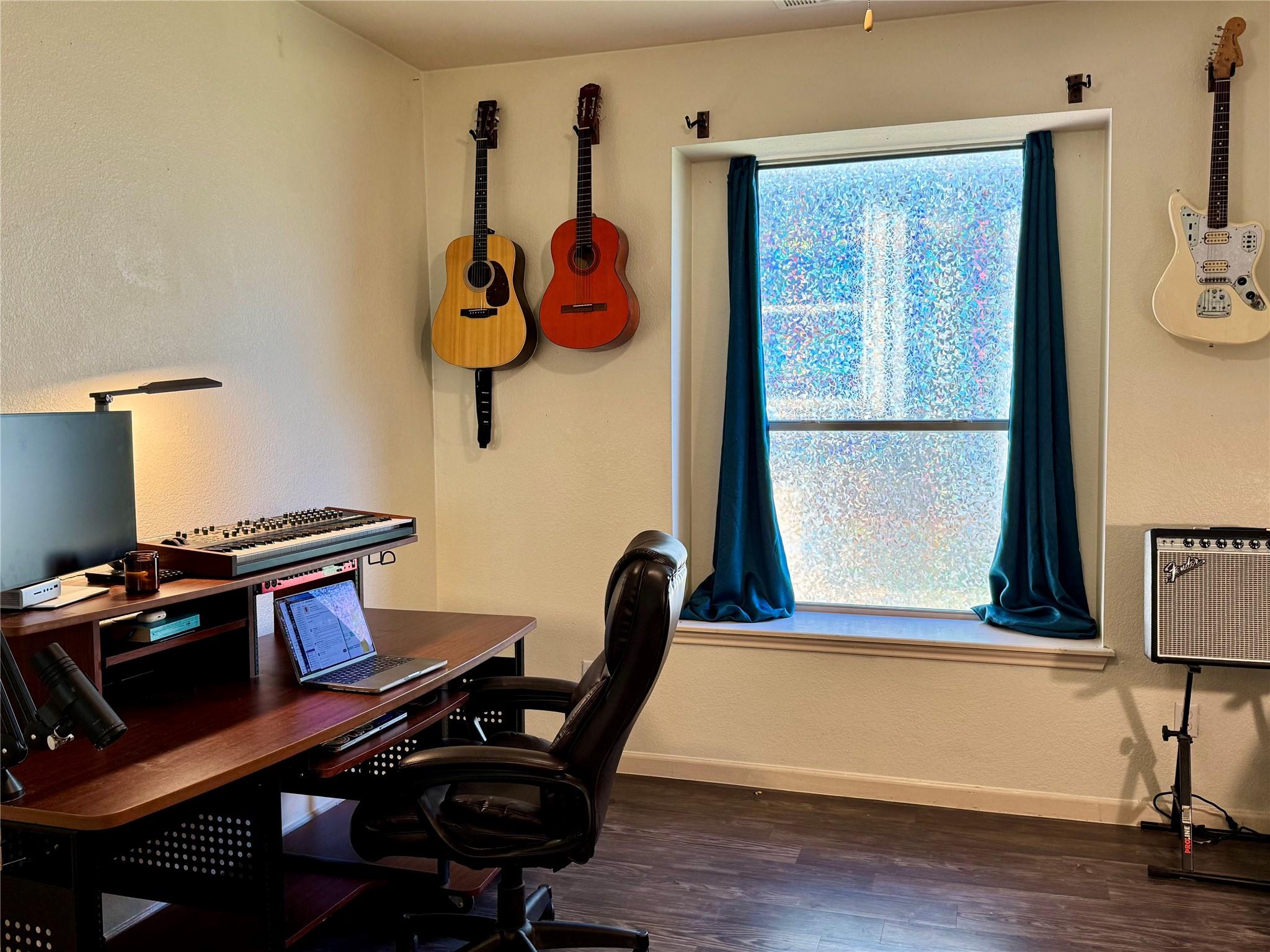 2308 Sweet Clover Dr, Austin, TX 78745