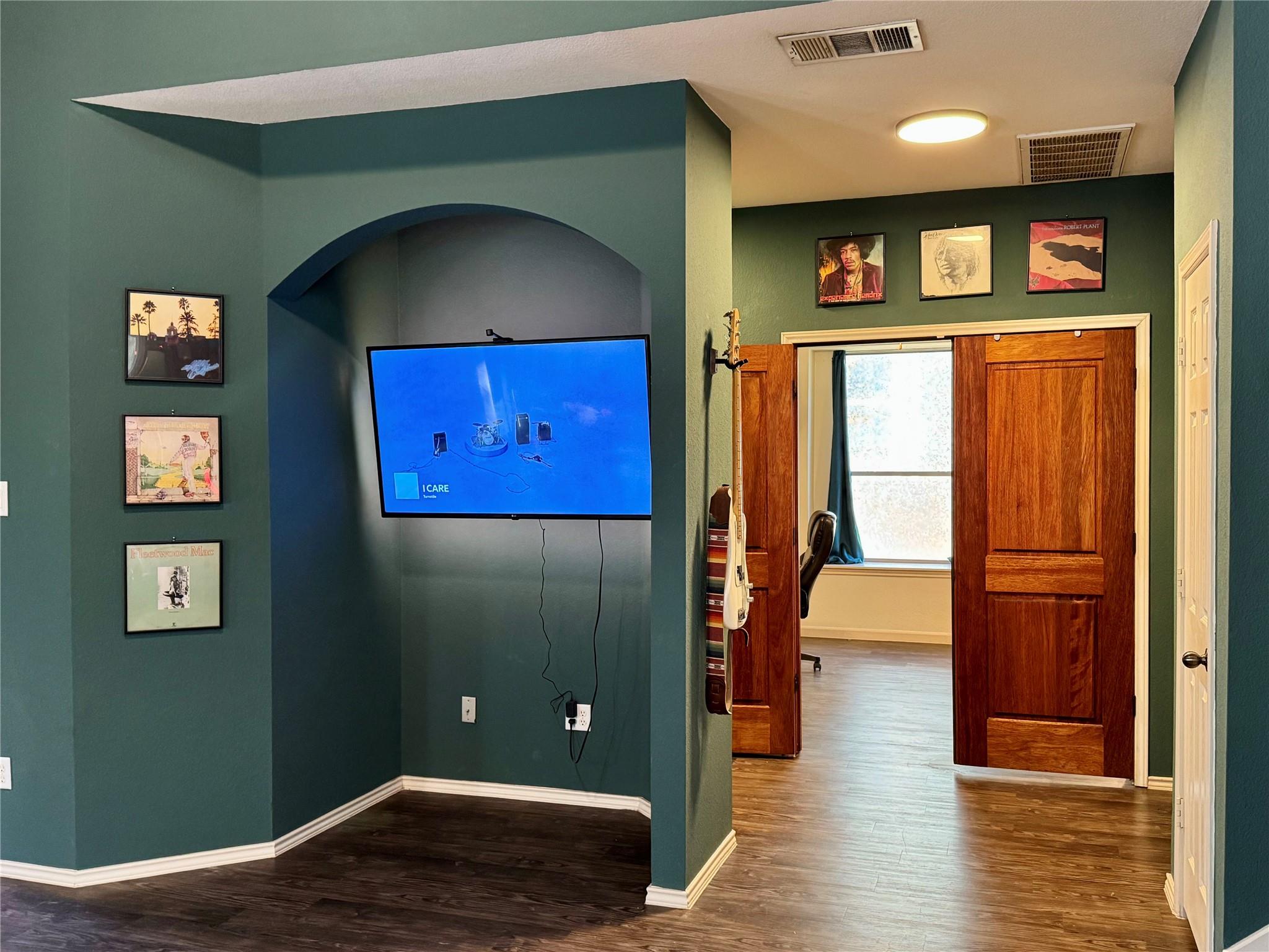 2308 Sweet Clover Dr, Austin, TX 78745