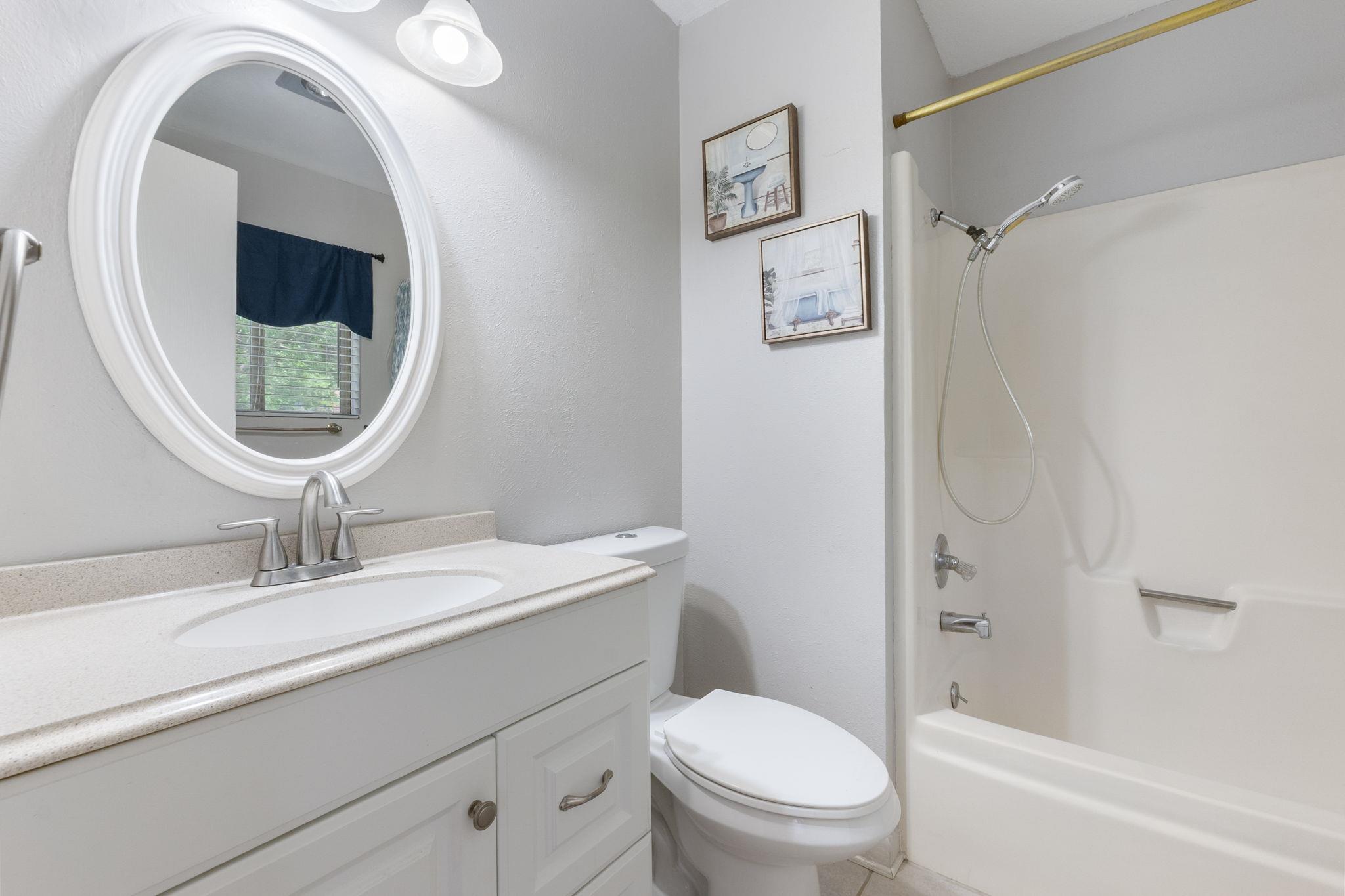 2006 Heathwood Cir, Round Rock, TX 78664