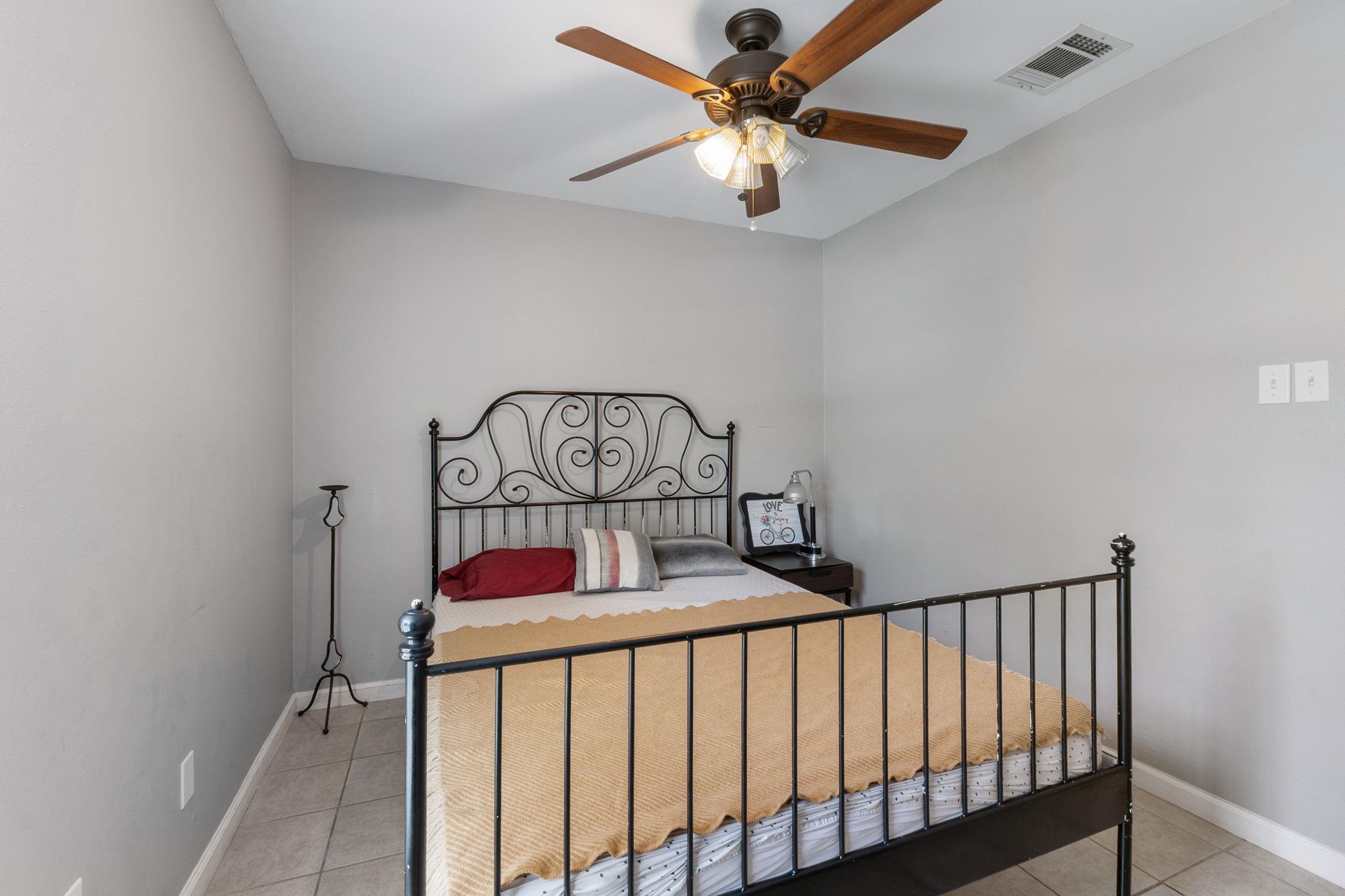 2006 Heathwood Cir, Round Rock, TX 78664