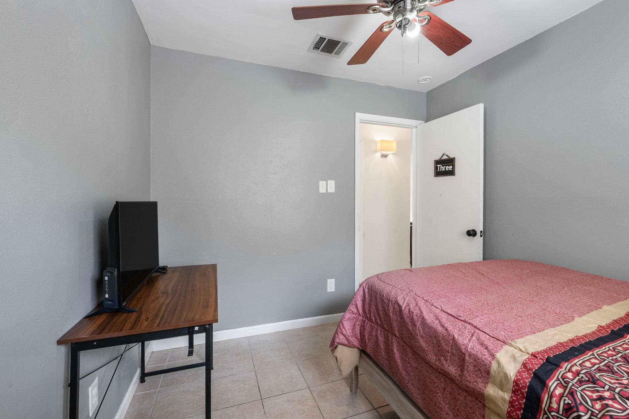 2006 Heathwood Cir, Round Rock, TX 78664