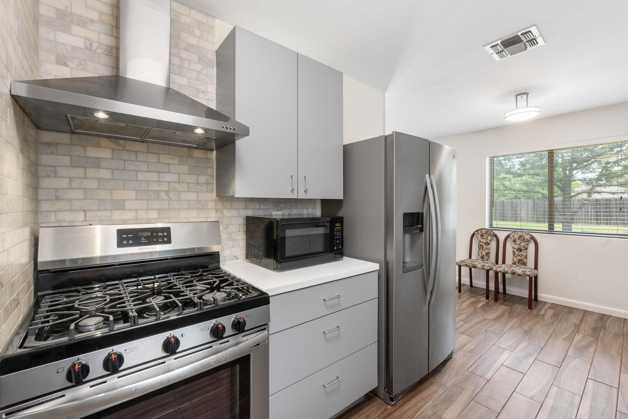 2006 Heathwood Cir, Round Rock, TX 78664