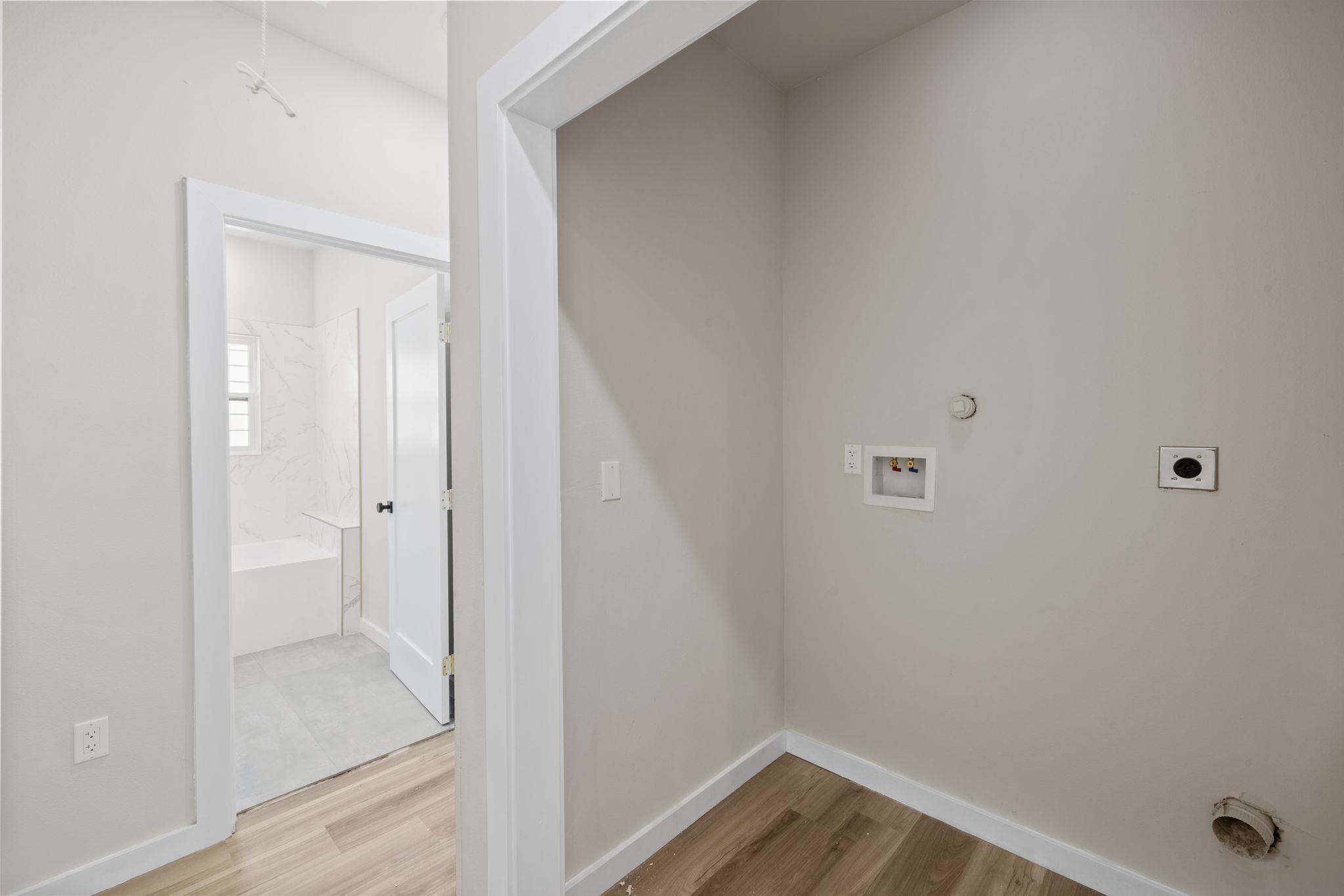 28 Wood Glen Dr, Wimberley, TX 78676