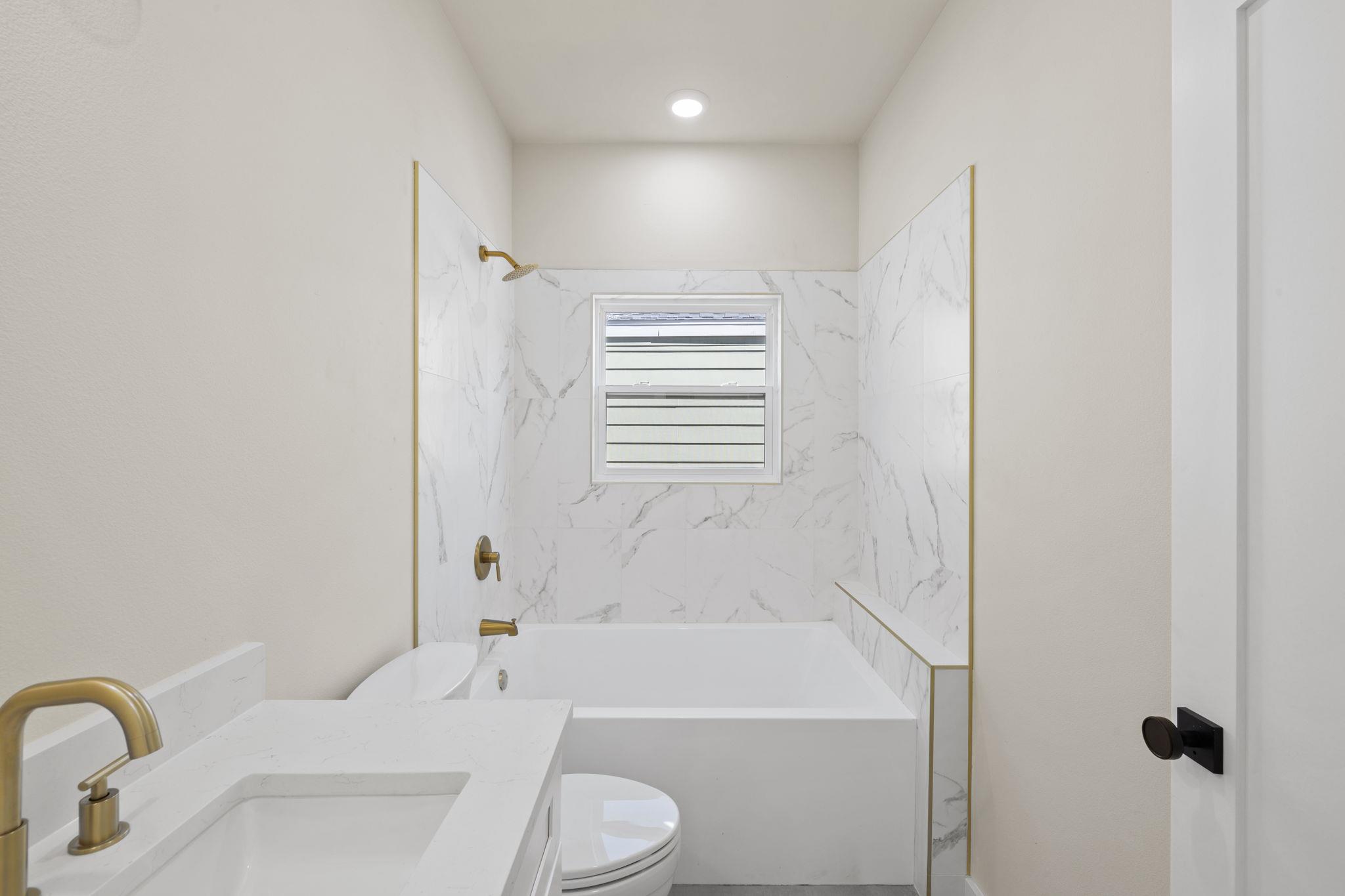 28 Wood Glen Dr, Wimberley, TX 78676