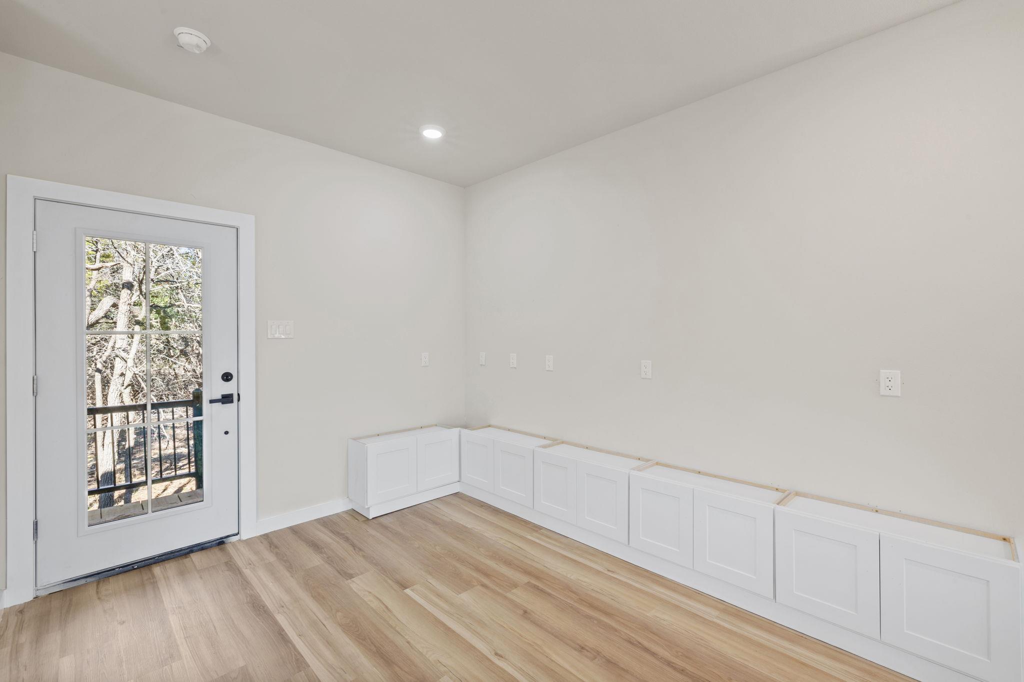 28 Wood Glen Dr, Wimberley, TX 78676