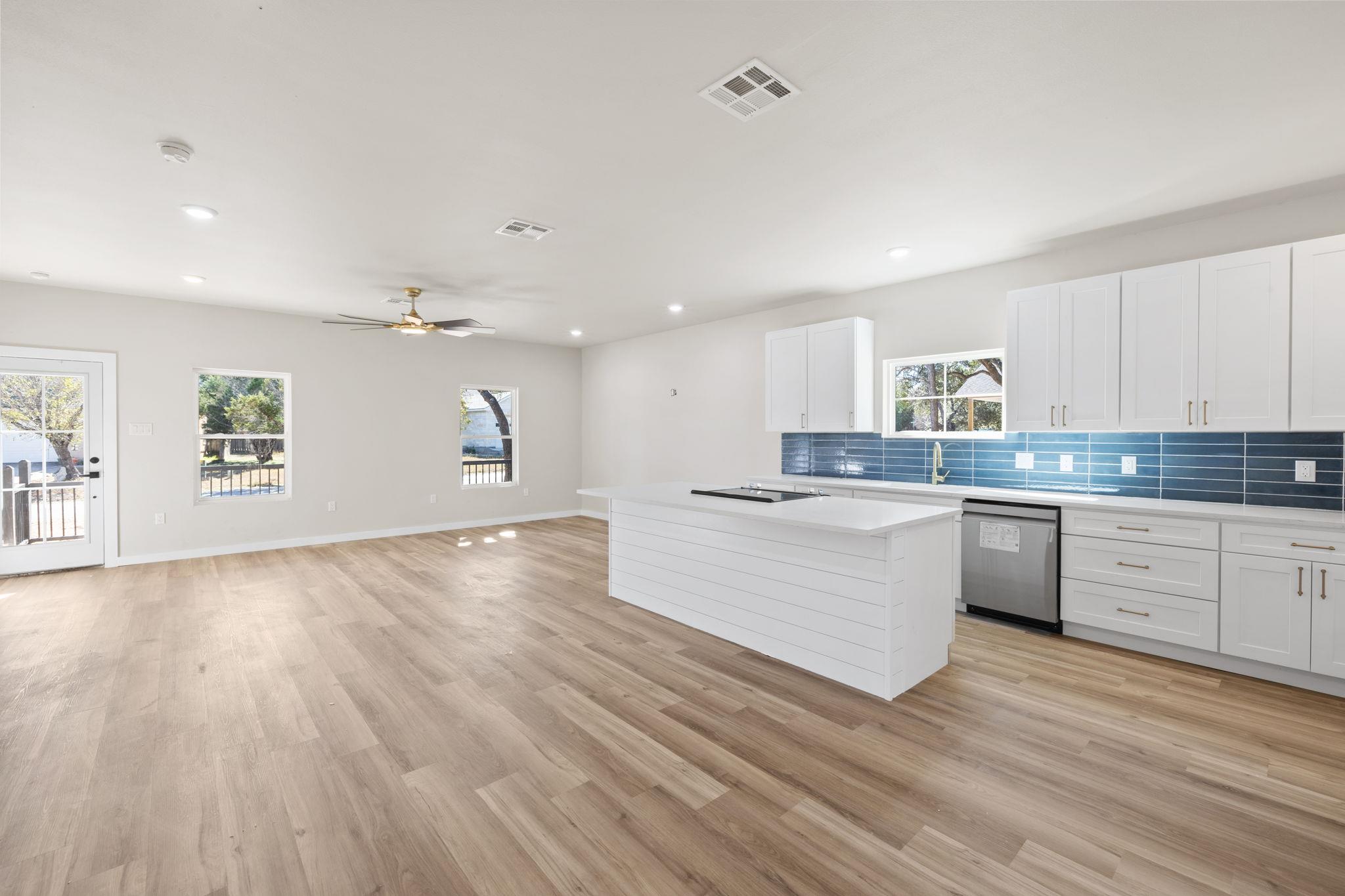 28 Wood Glen Dr, Wimberley, TX 78676