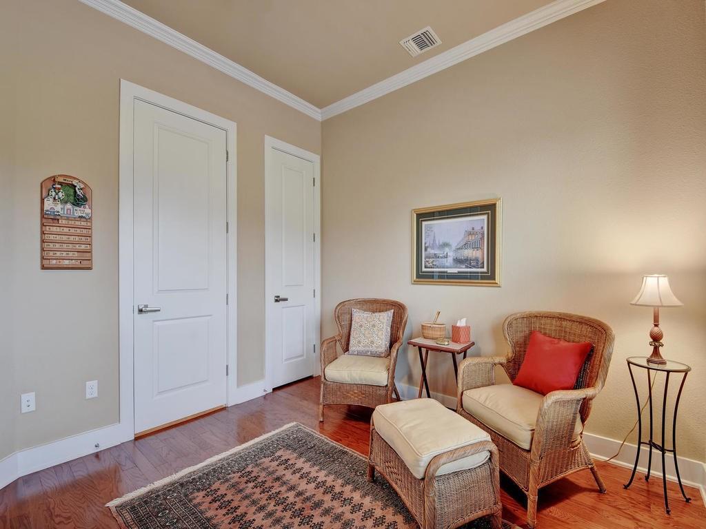 4545 Mattie St, Austin, TX 78723