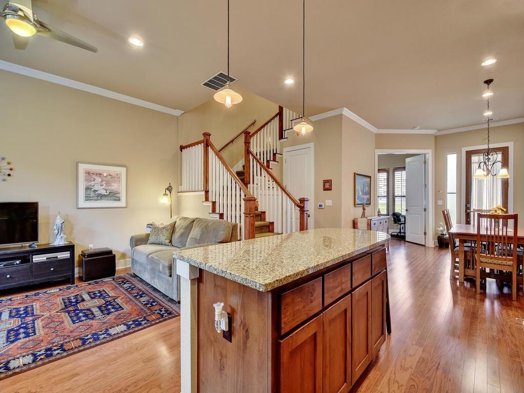 4545 Mattie St, Austin, TX 78723