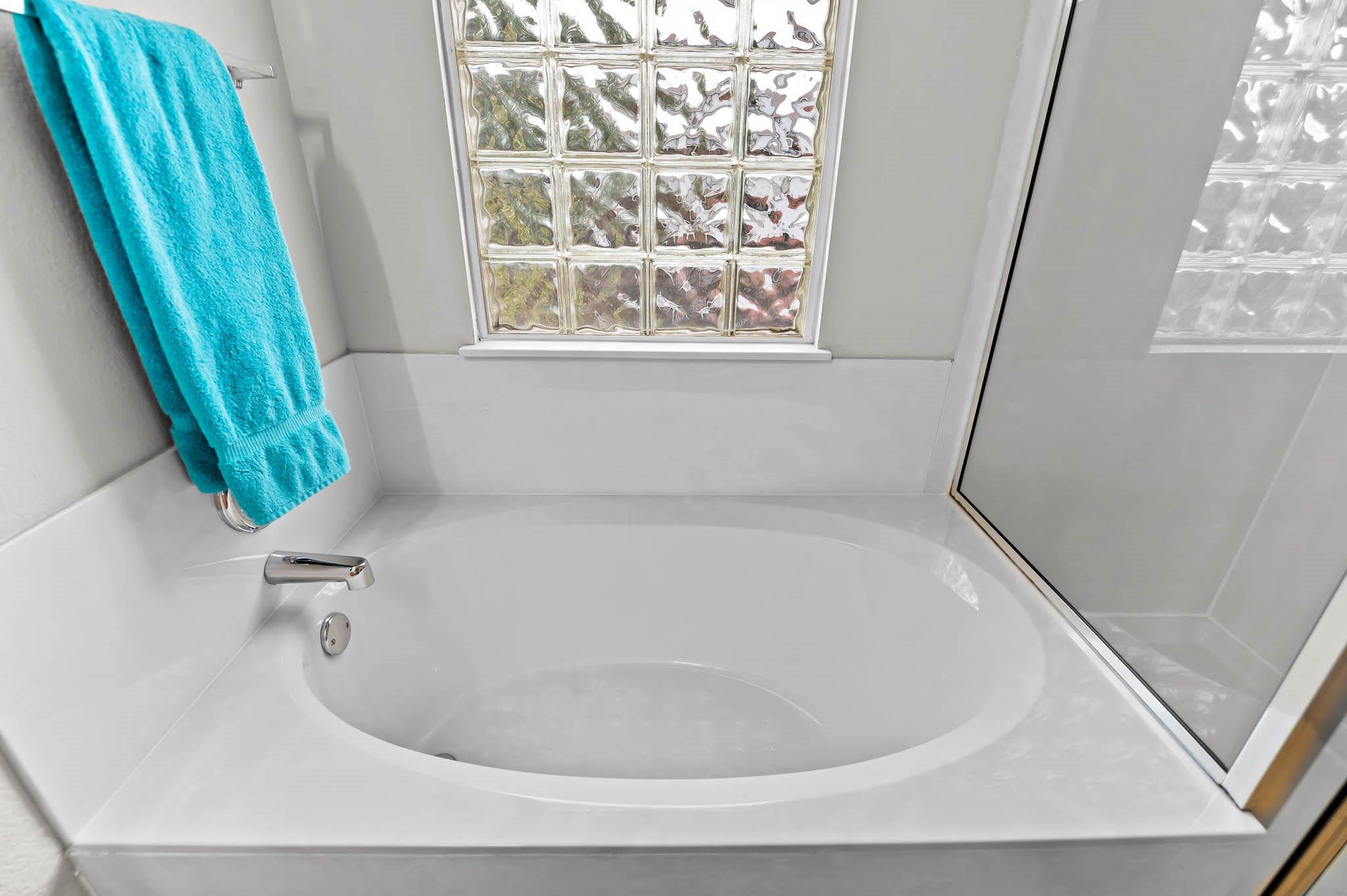 1400 Orange Spice Ct, Pflugerville, TX 78660