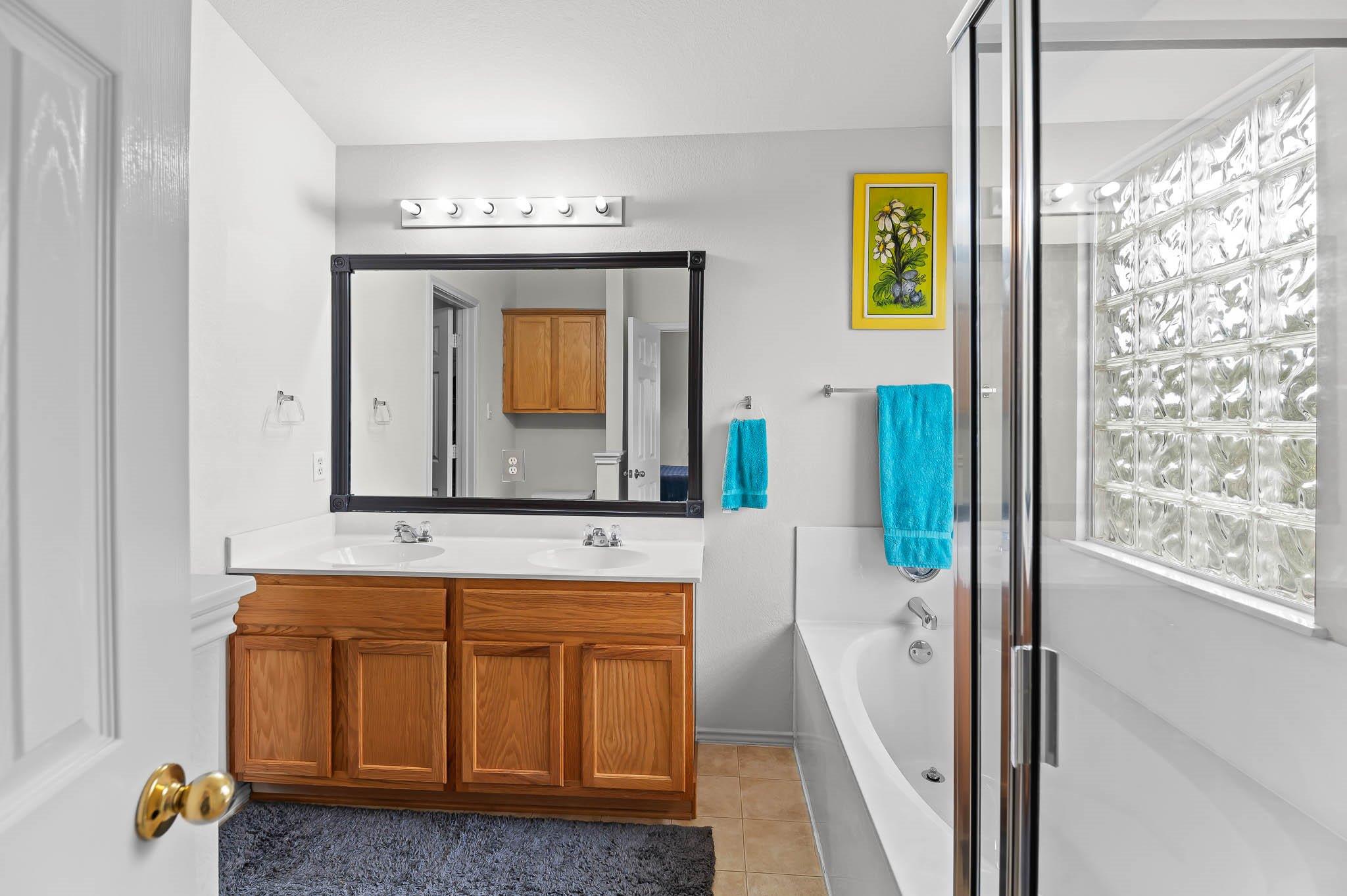 1400 Orange Spice Ct, Pflugerville, TX 78660