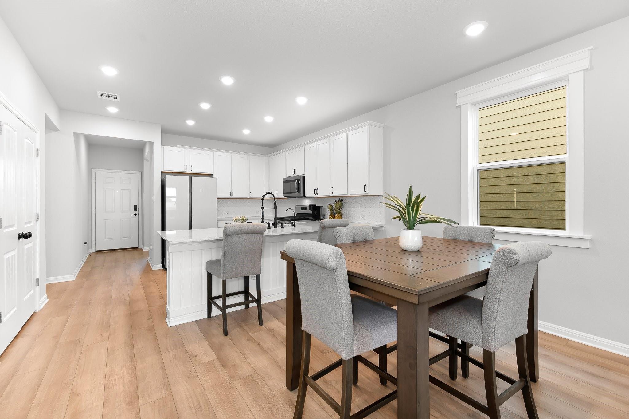 723 Gray Fox Loop, Hutto, TX 78634