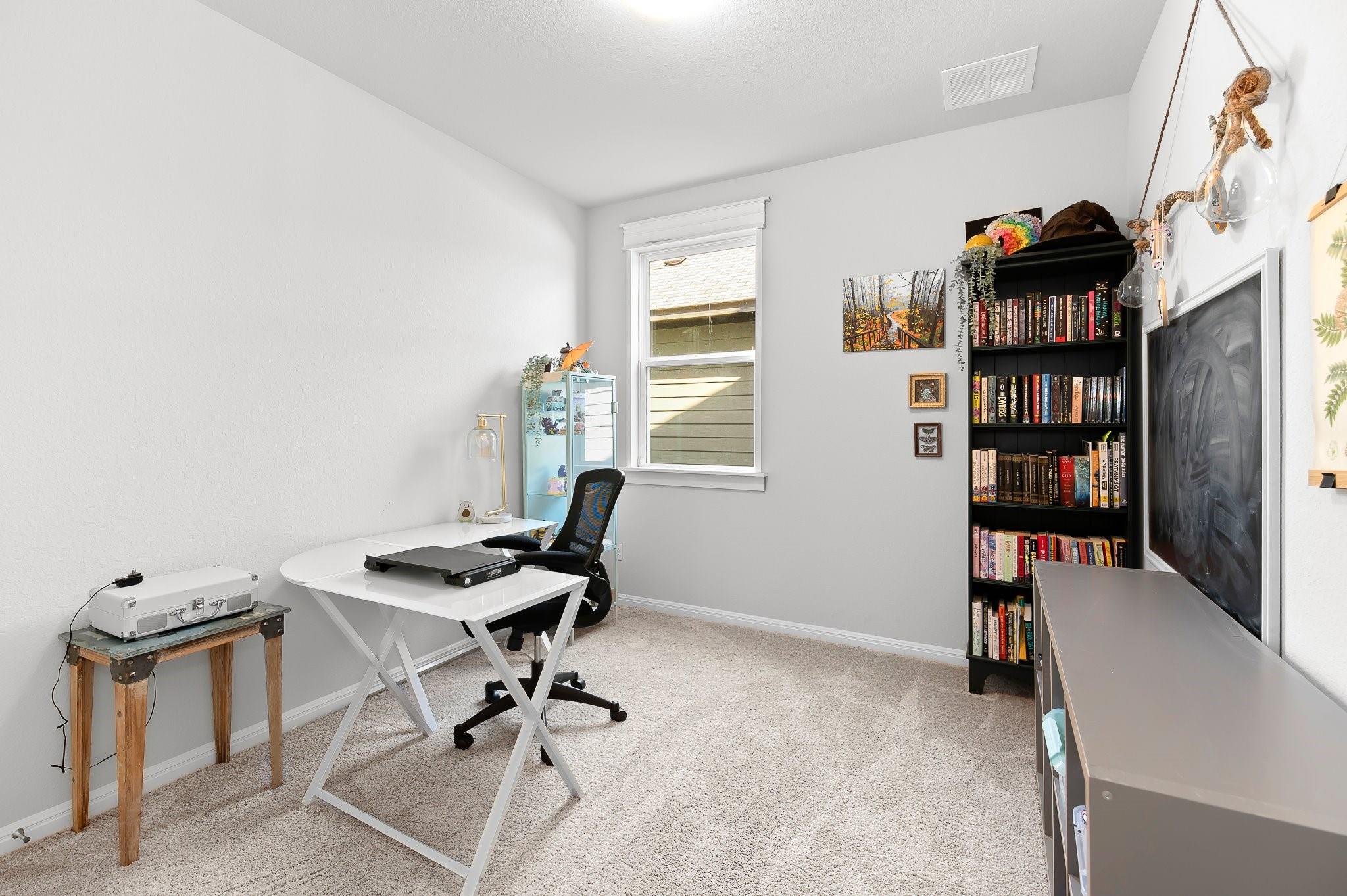 723 Gray Fox Loop, Hutto, TX 78634