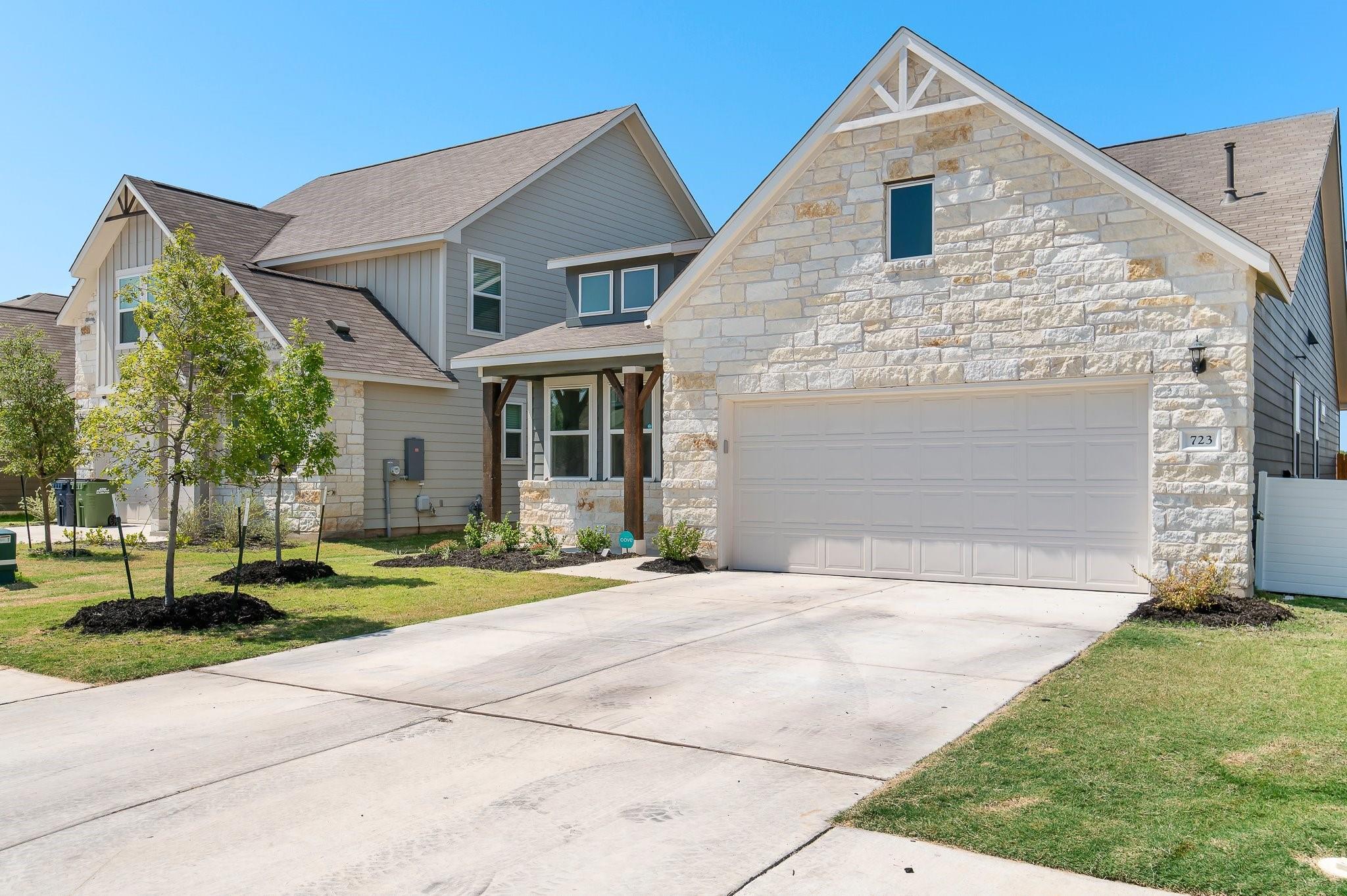 723 Gray Fox Loop, Hutto, TX 78634