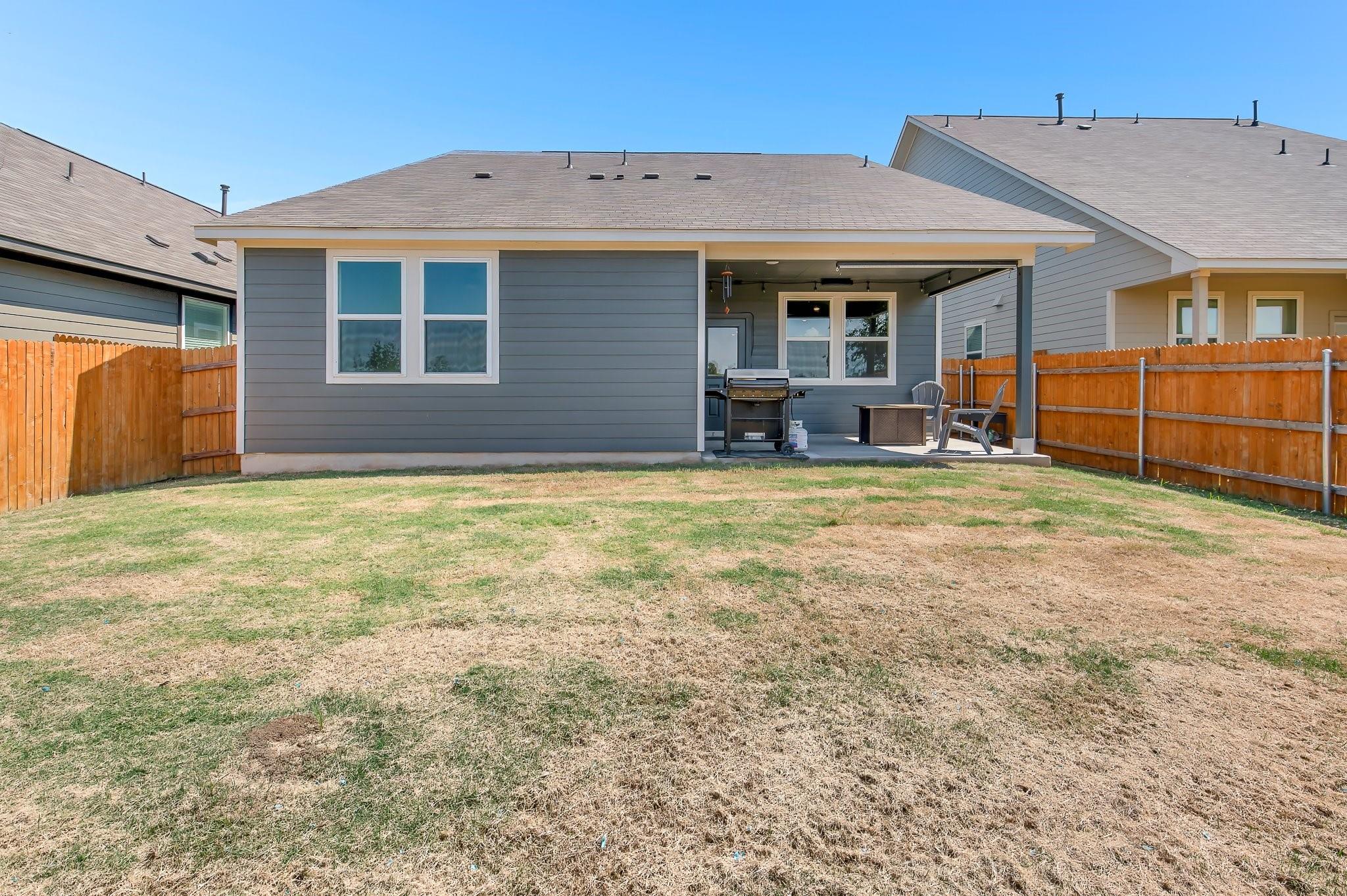 723 Gray Fox Loop, Hutto, TX 78634