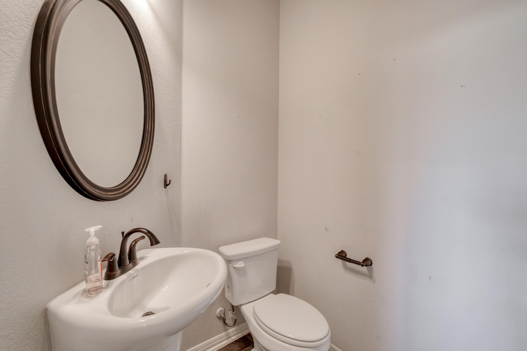 176 Pecos St, Cedar Creek, TX 78612