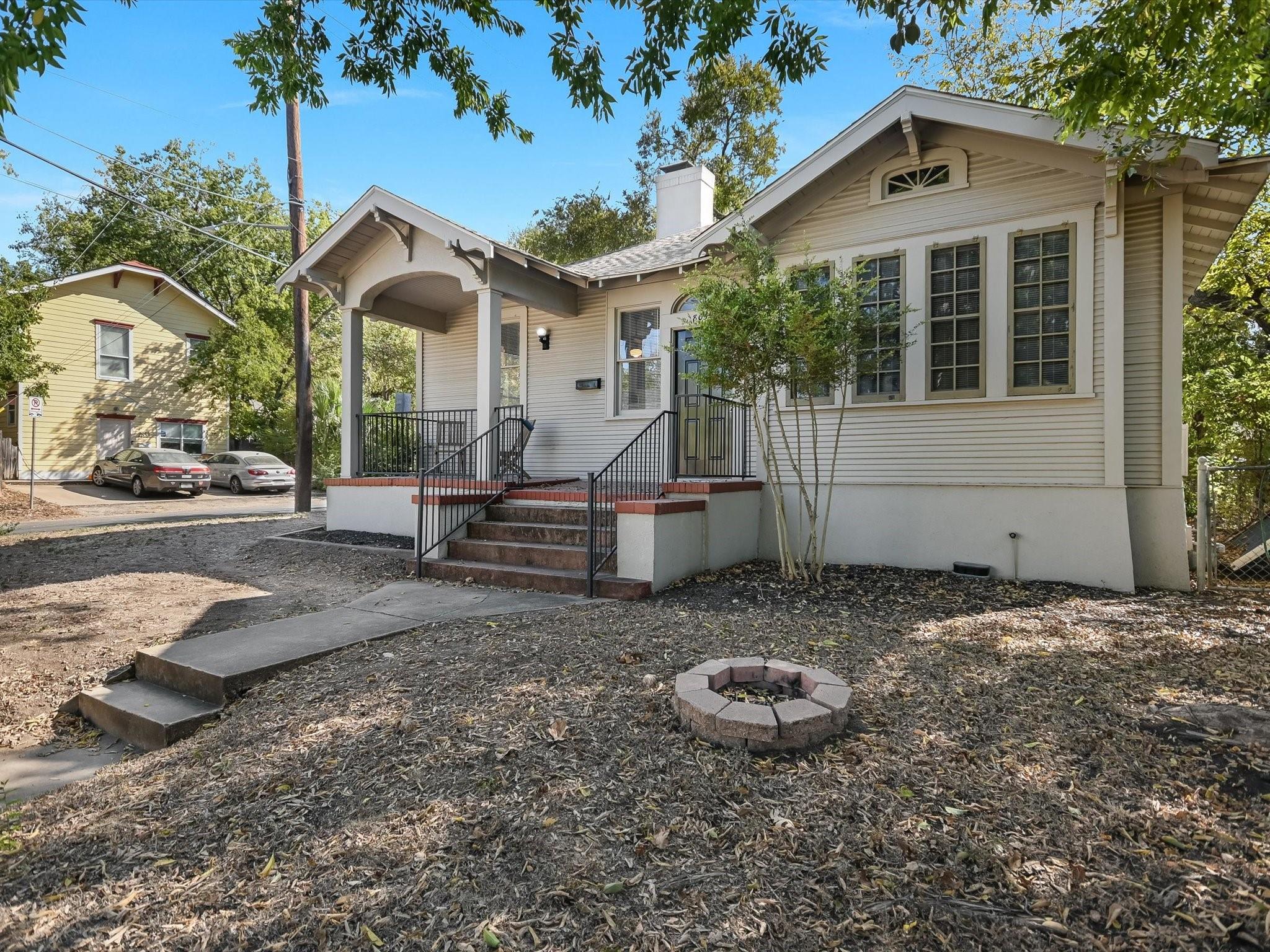 805 W 28 1/2 St # A, Austin, TX 78705