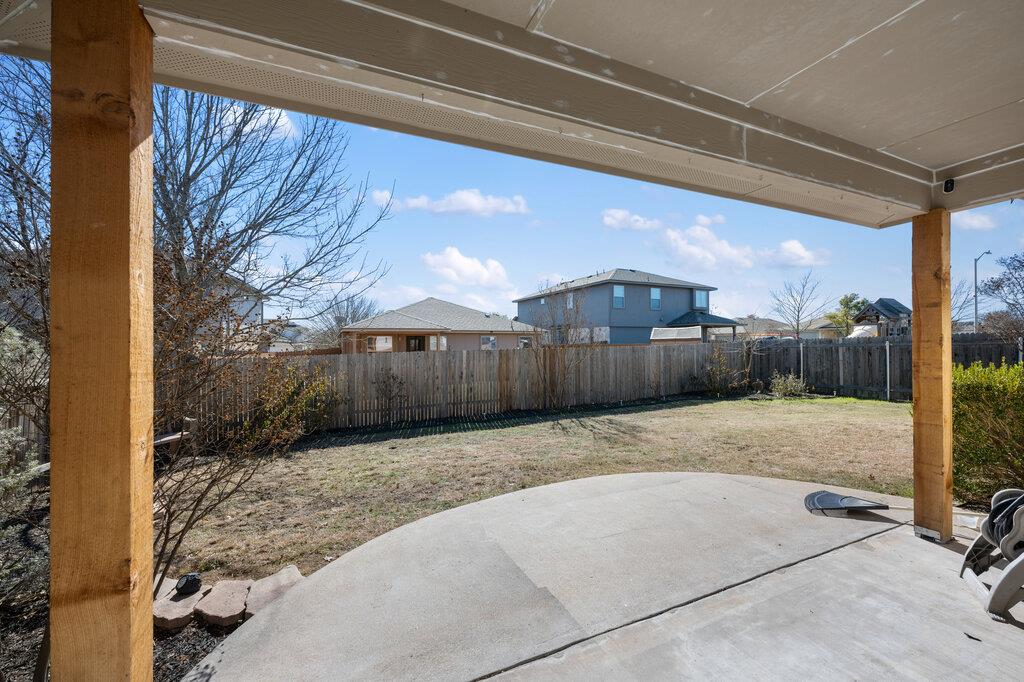 1016 Flanagan Dr, Leander, TX 78641