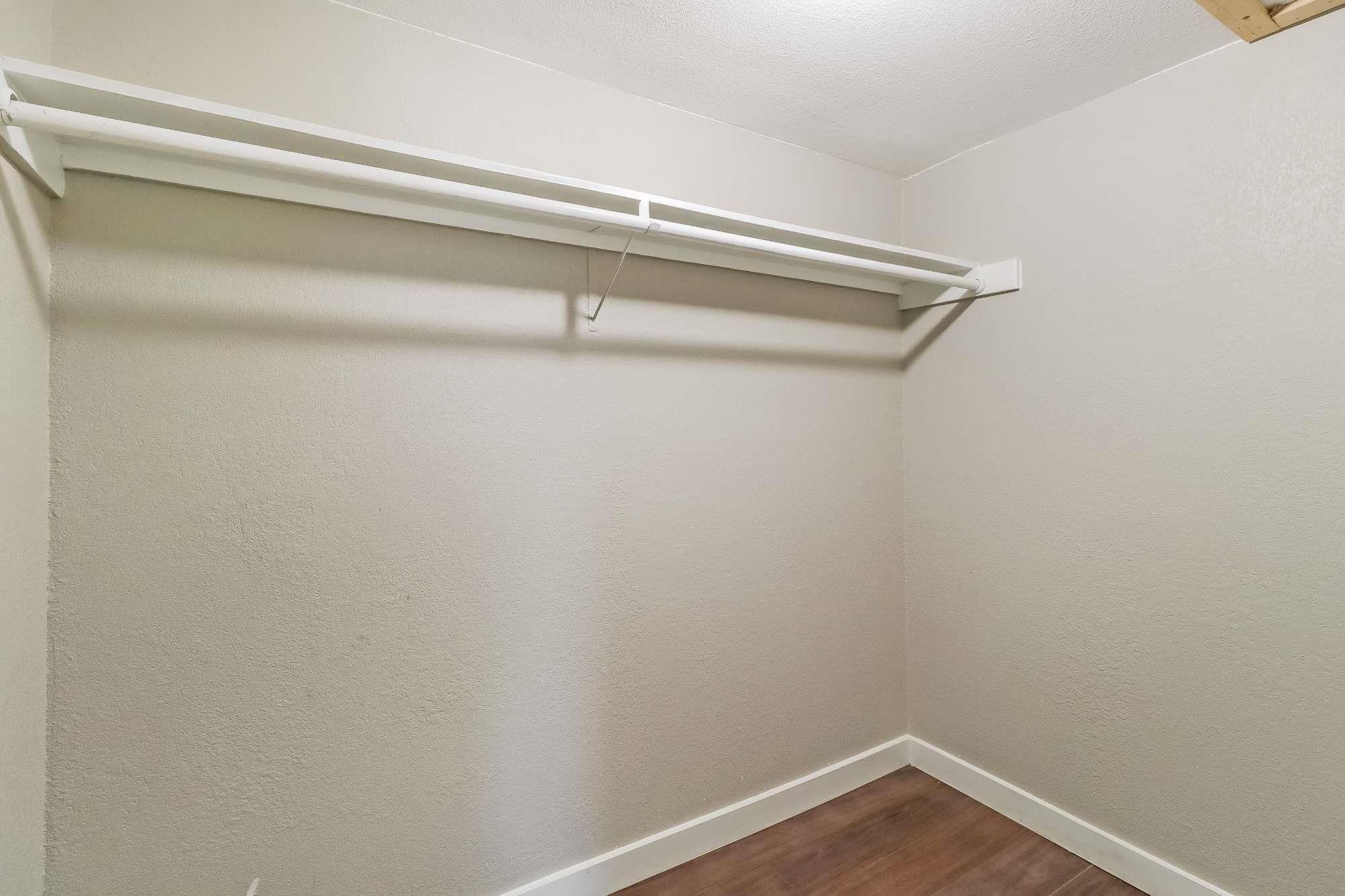 7202 Twin Crest Dr # 103, Austin, TX 78752