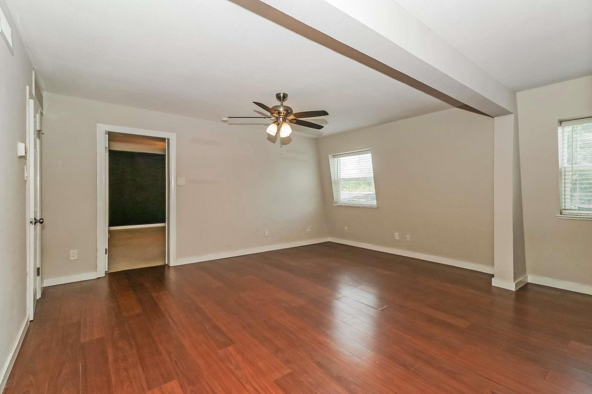 7202 Twin Crest Dr # 103, Austin, TX 78752