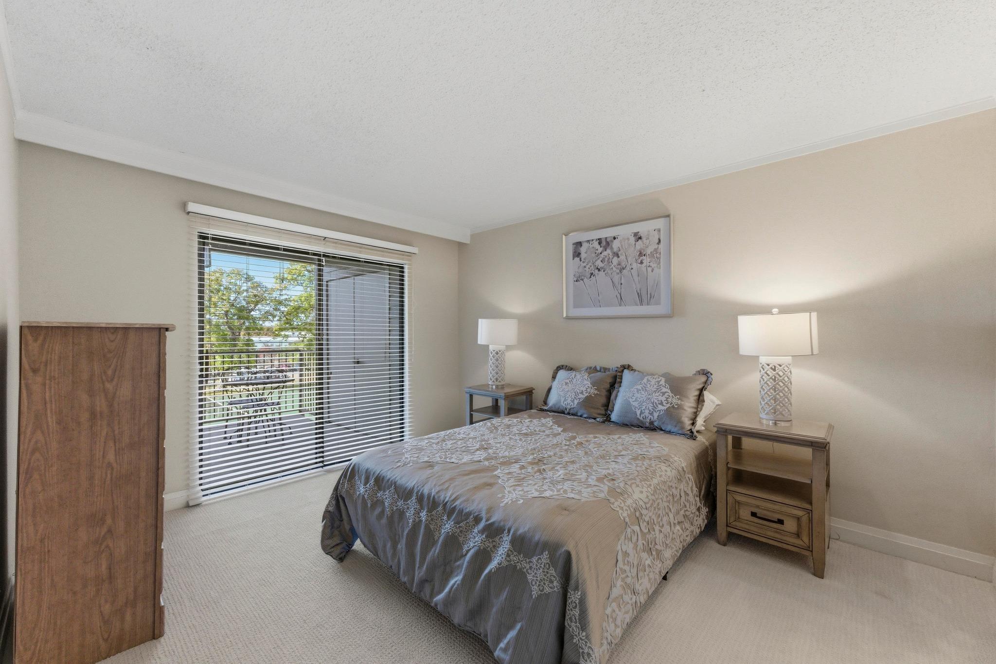 107 World Of Tennis Sq, Lakeway, TX 78738