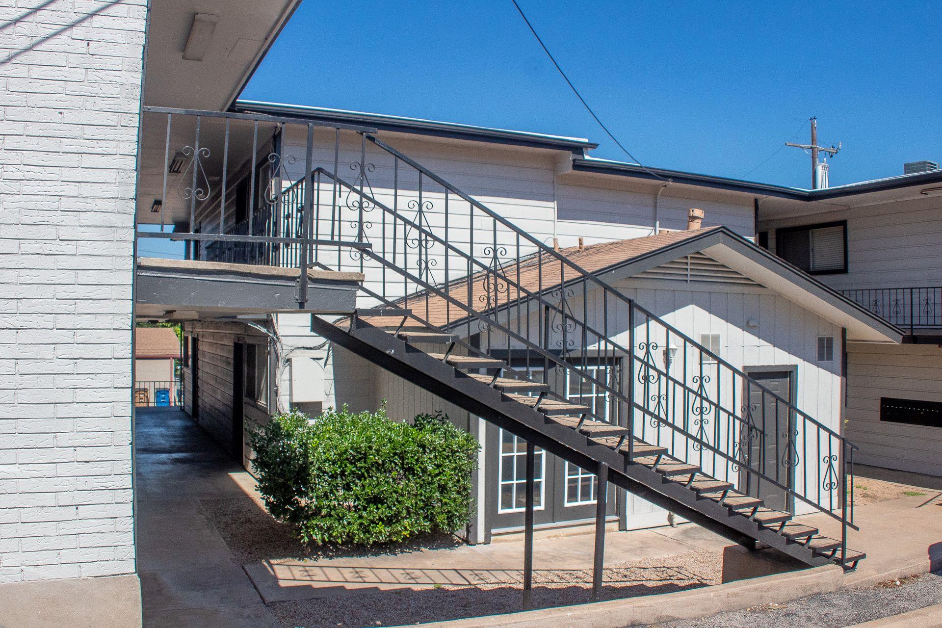 924 E Dean Keeton St # 127, Austin, TX 78705