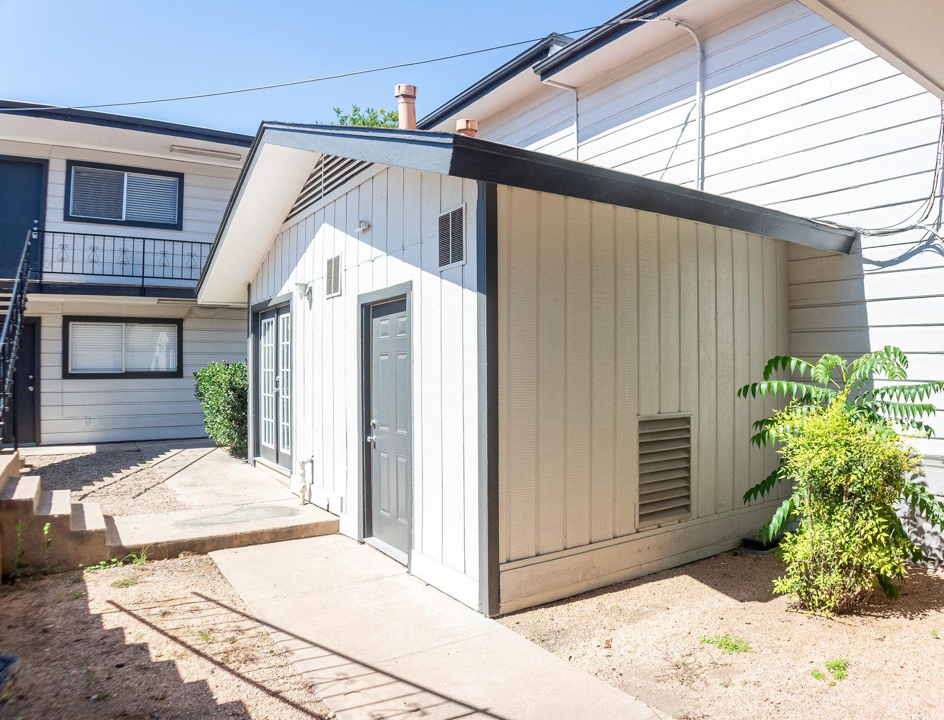 924 E Dean Keeton St # 127, Austin, TX 78705