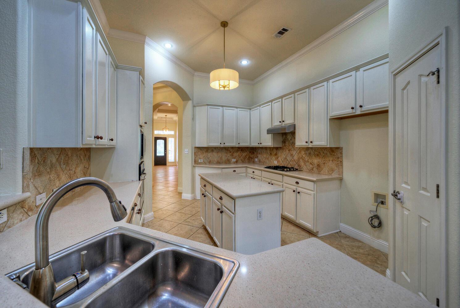 7216 Via Correto Dr, Austin, TX 78749