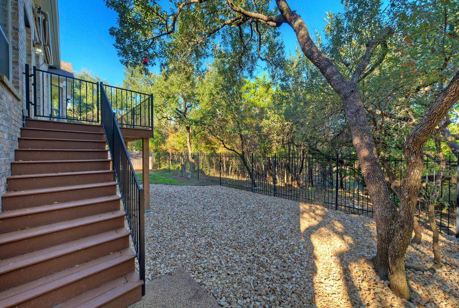 7216 Via Correto Dr, Austin, TX 78749