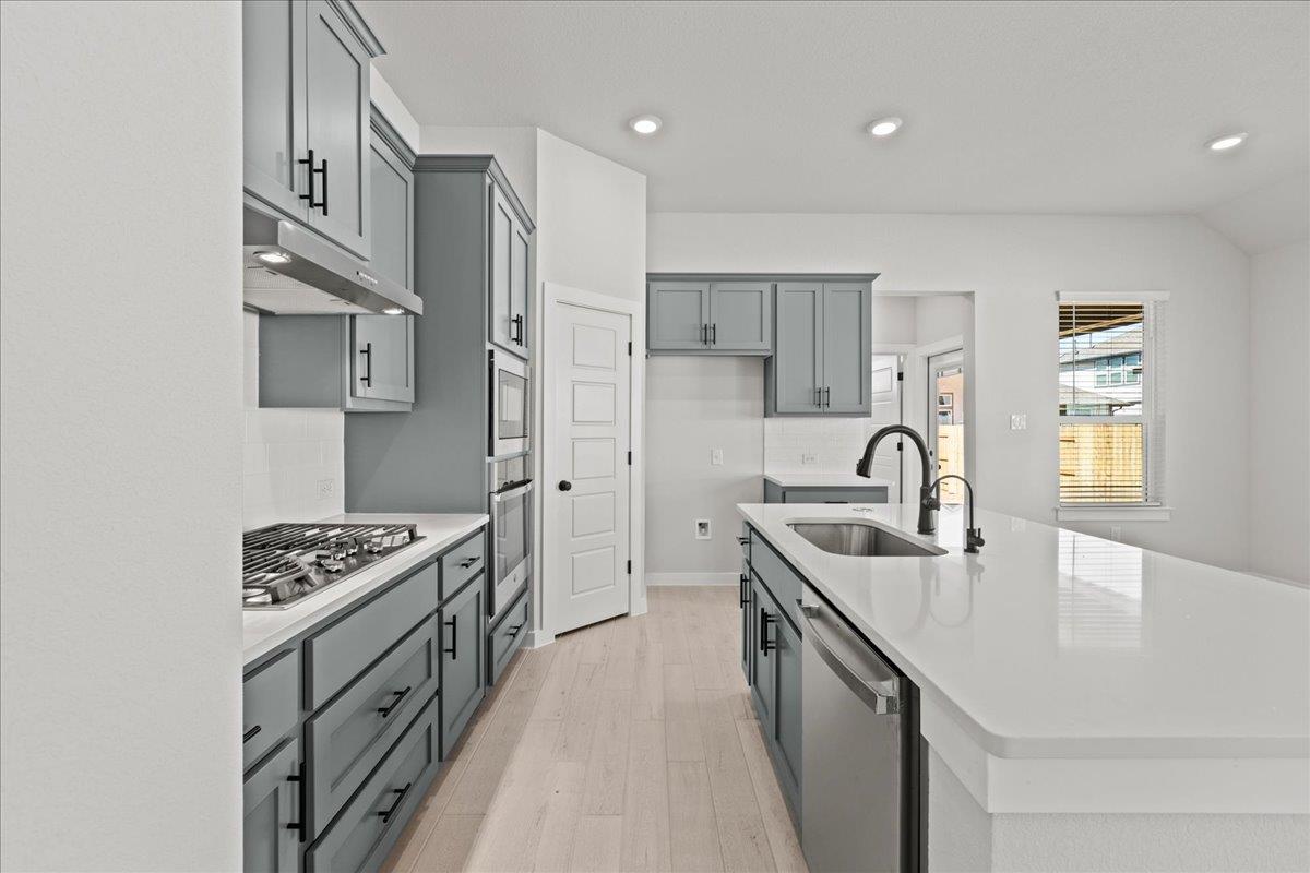 158 Paul Pena Dr, San Marcos, TX 78666