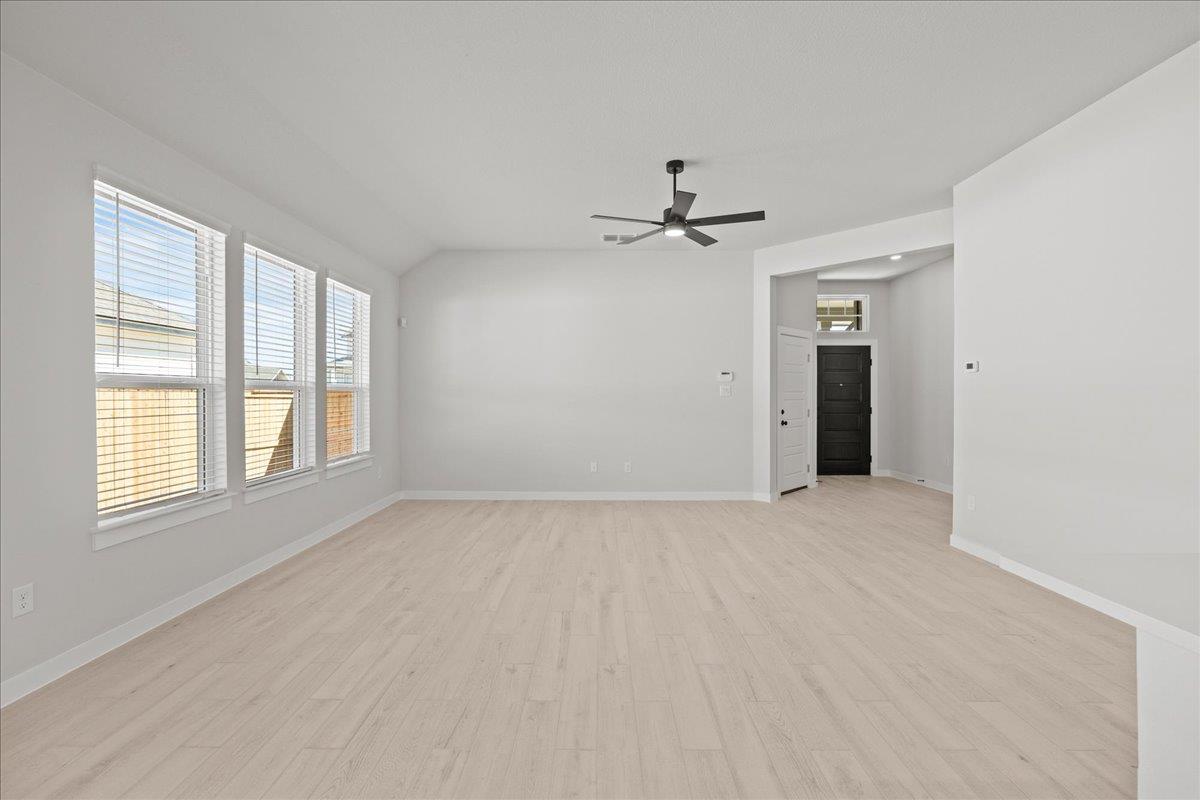 158 Paul Pena Dr, San Marcos, TX 78666