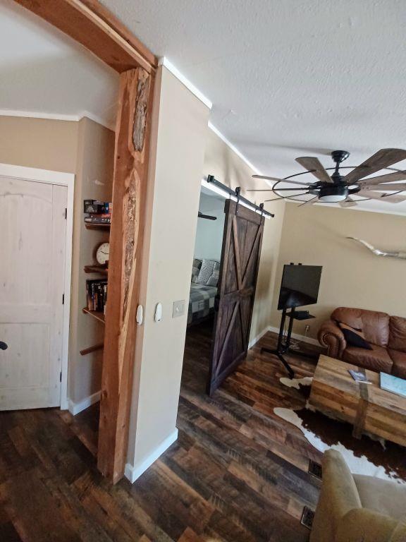 172 Pine Canyon Dr, Smithville, TX 78957