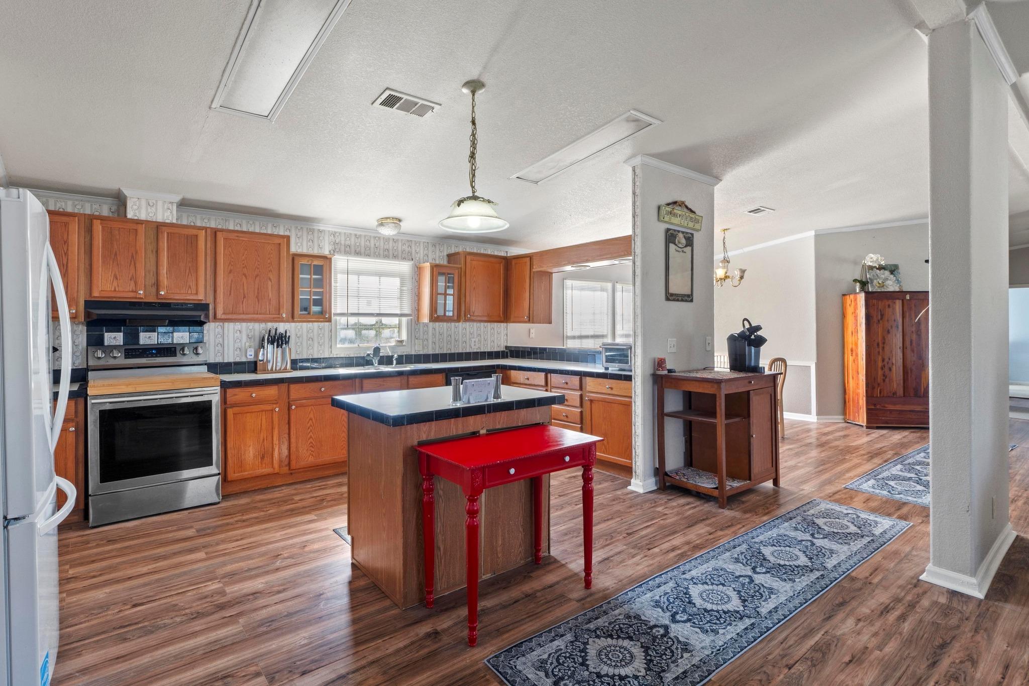 501 County Road 248, Georgetown, TX 78633