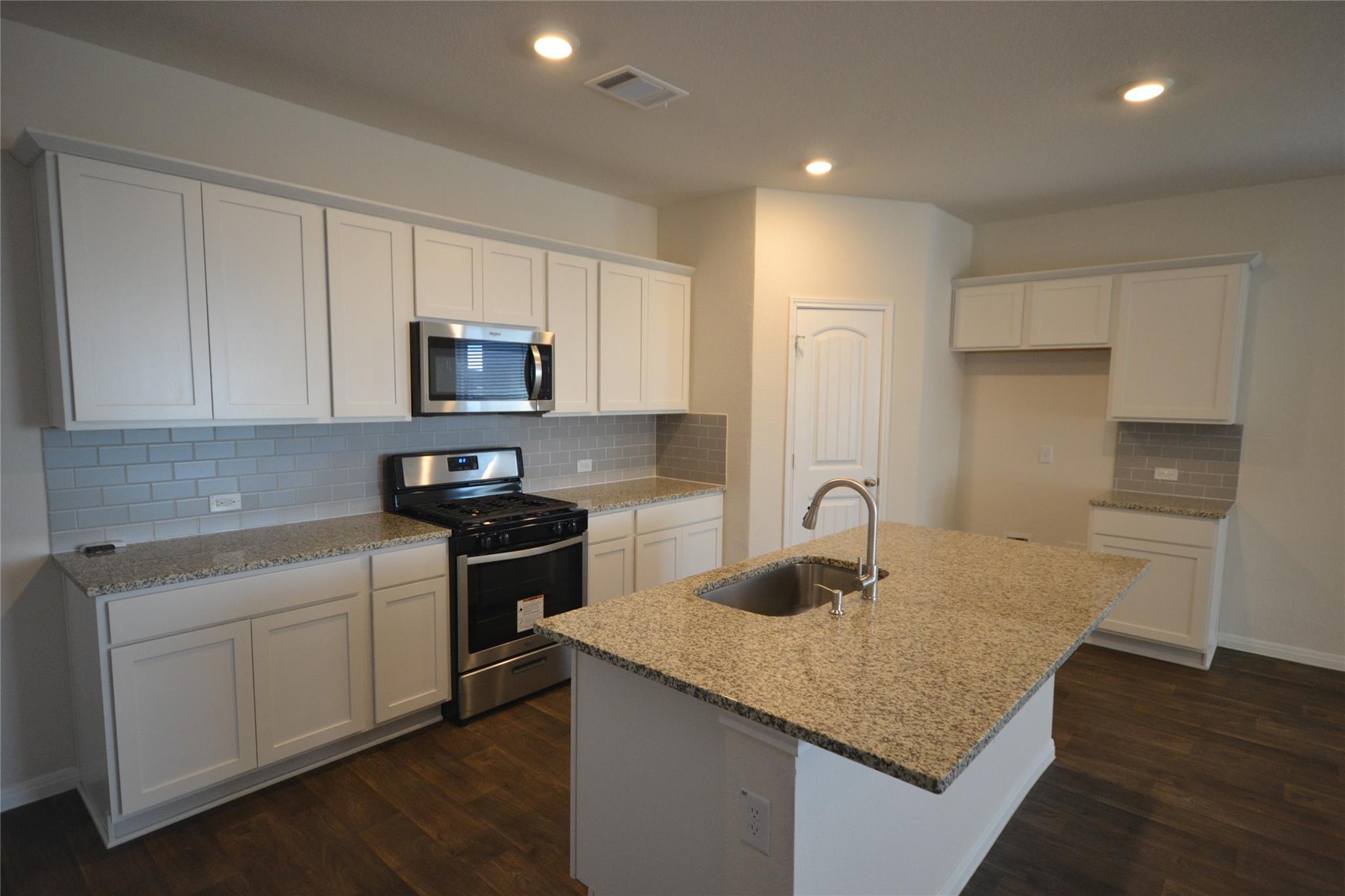 717 Mais Dr, Georgetown, TX 78626