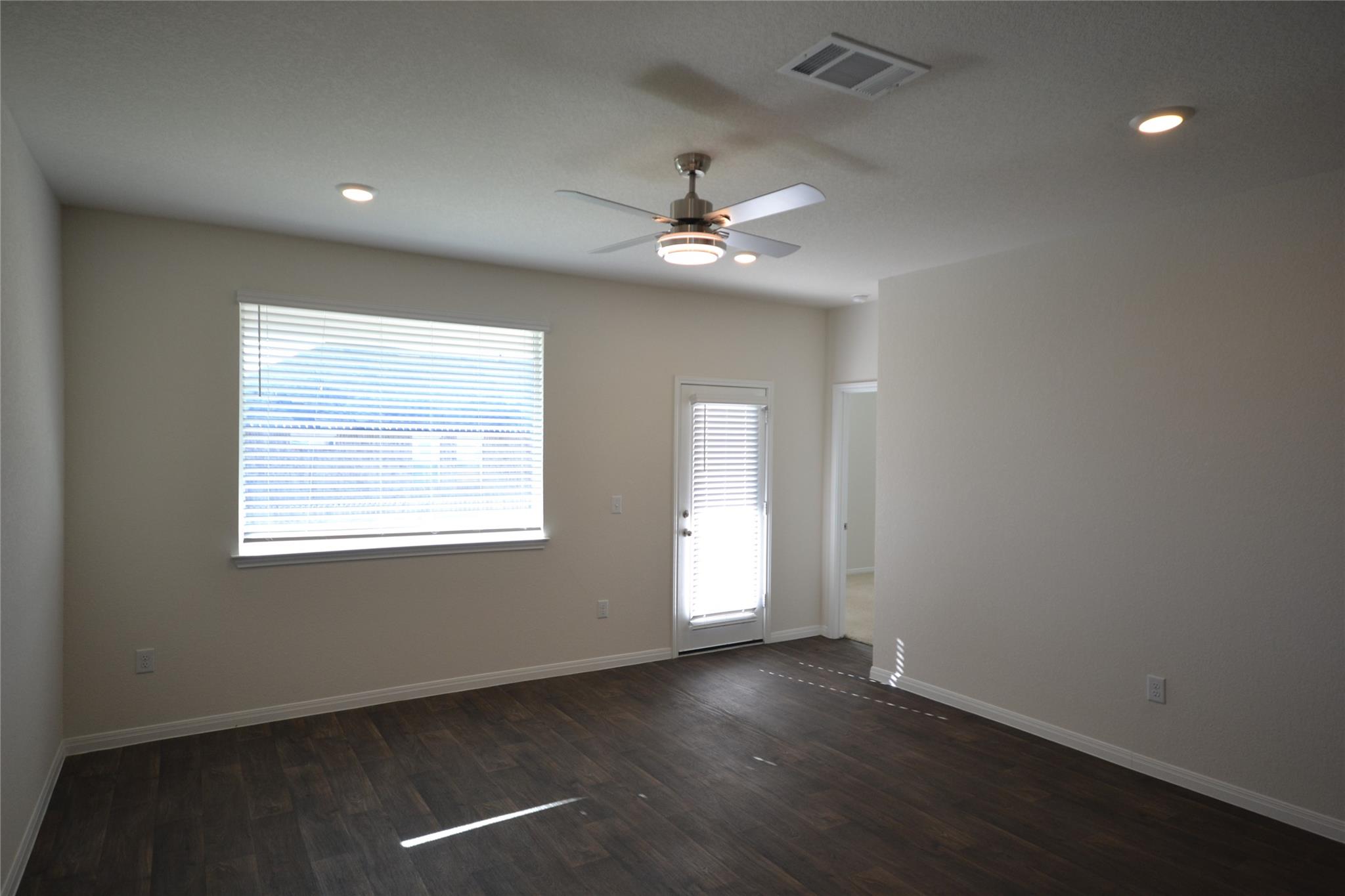 717 Mais Dr, Georgetown, TX 78626