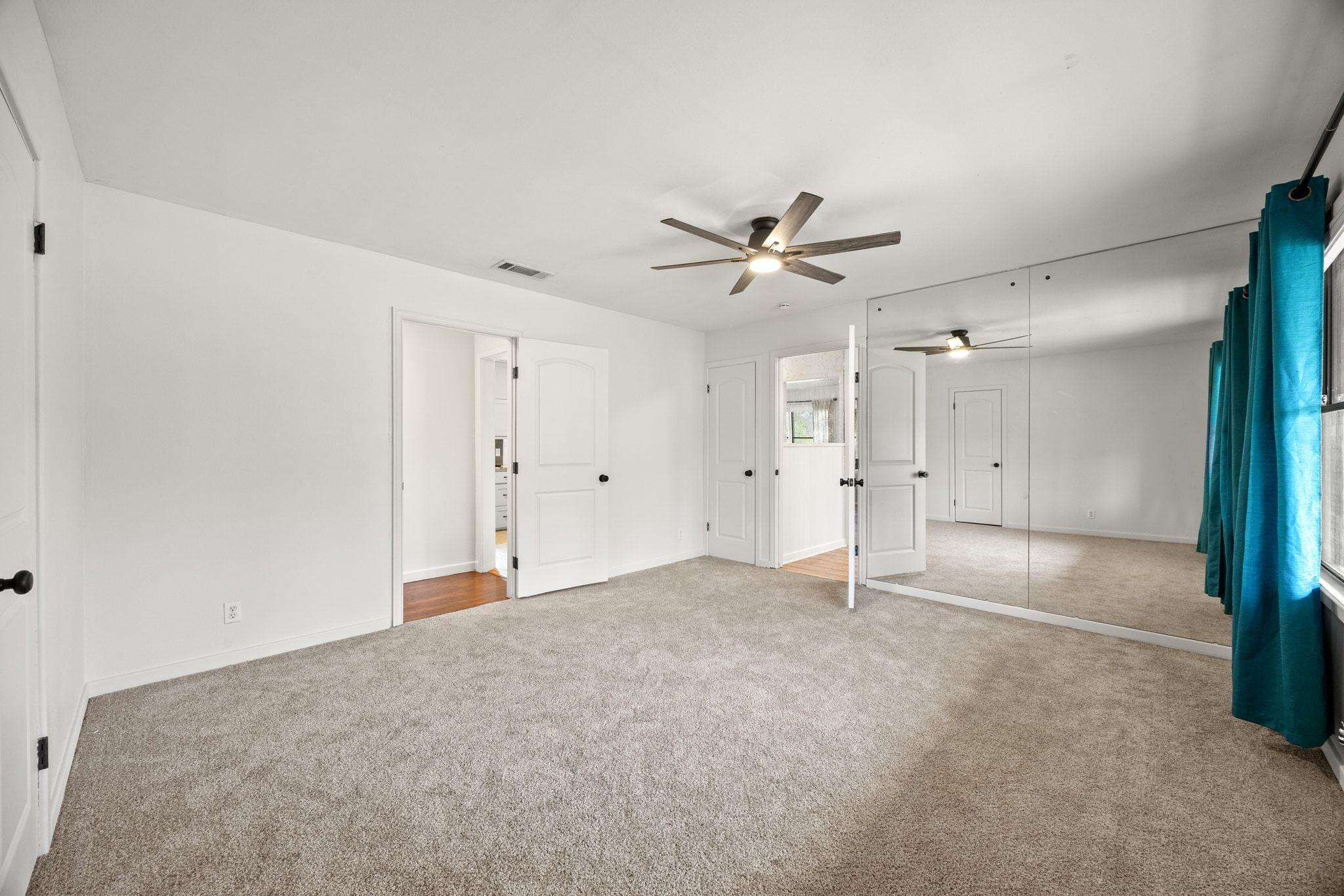 1815 Eckhardt St, Taylor, TX 76574