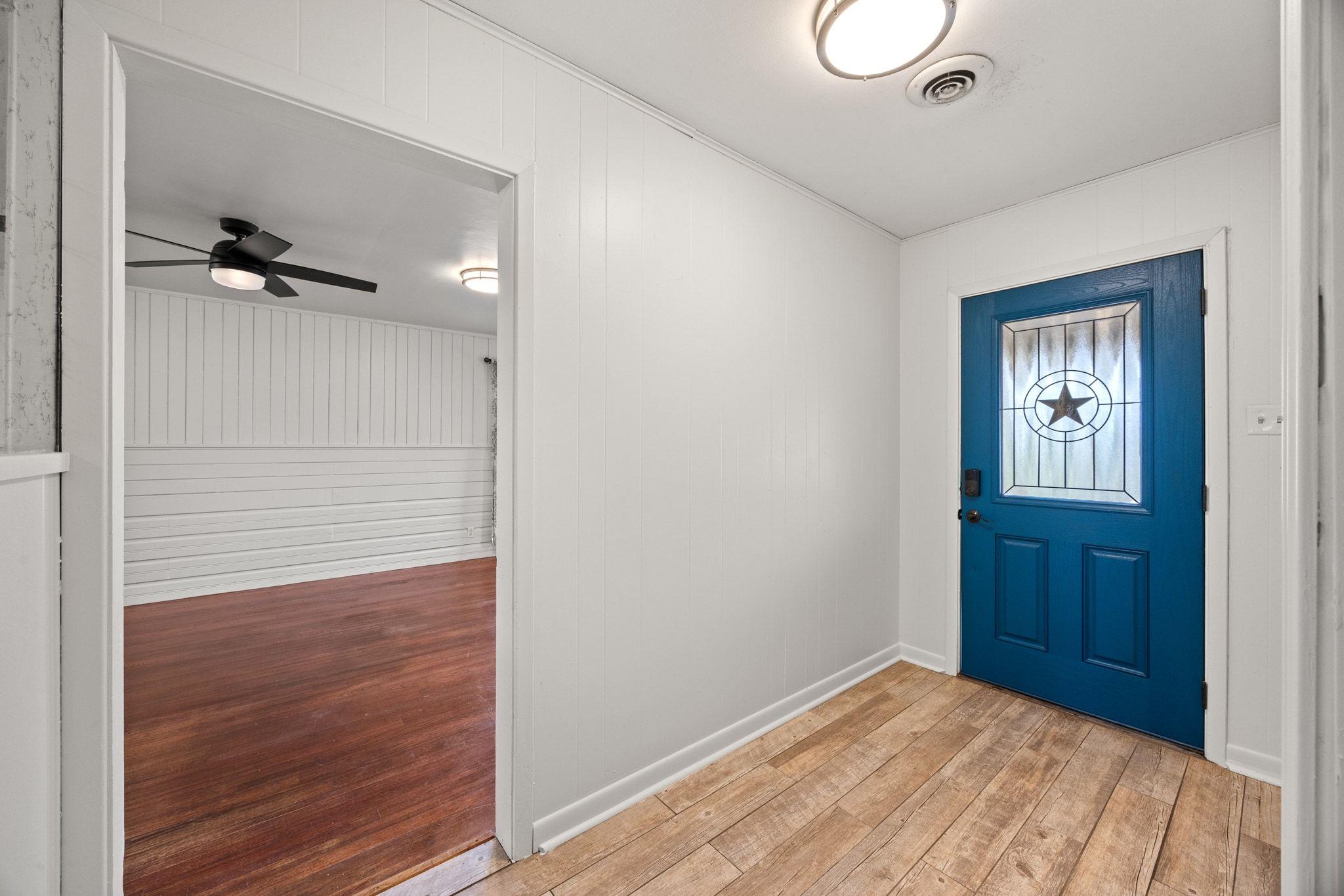 1815 Eckhardt St, Taylor, TX 76574