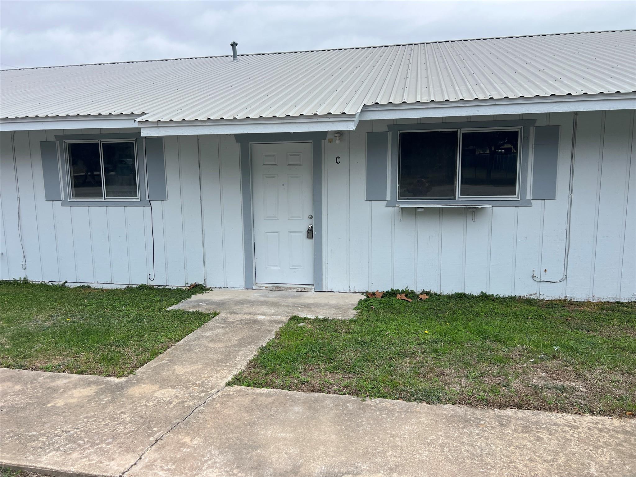 1301 Greenlawn Pkwy # C, Blanco, TX 78606