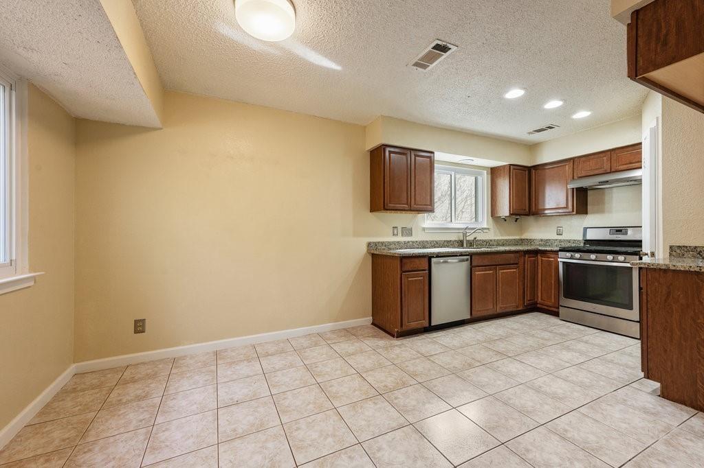 11105 Blackmoor Dr, Austin, TX 78759