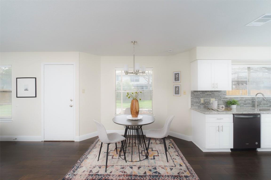 2201 Broughton Ct, Austin, TX 78727