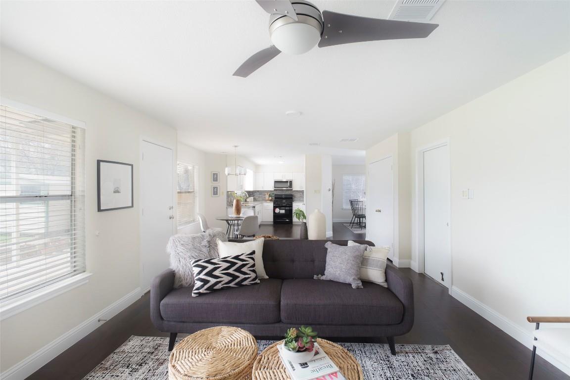 2201 Broughton Ct, Austin, TX 78727