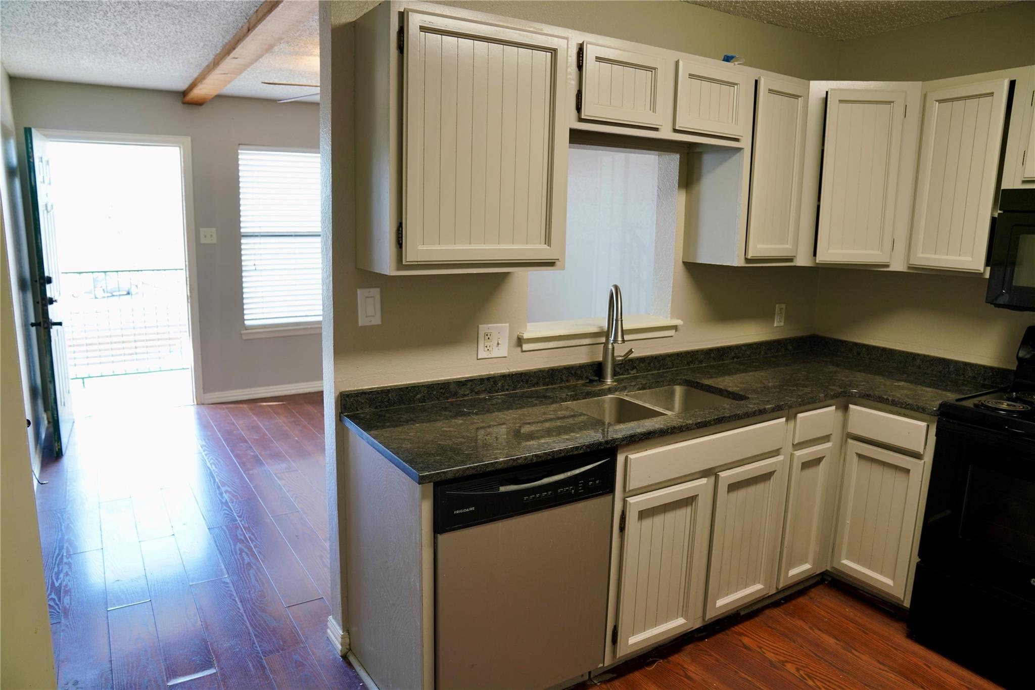 1624 Aquarena Springs Dr # D 132, San Marcos, TX 78666