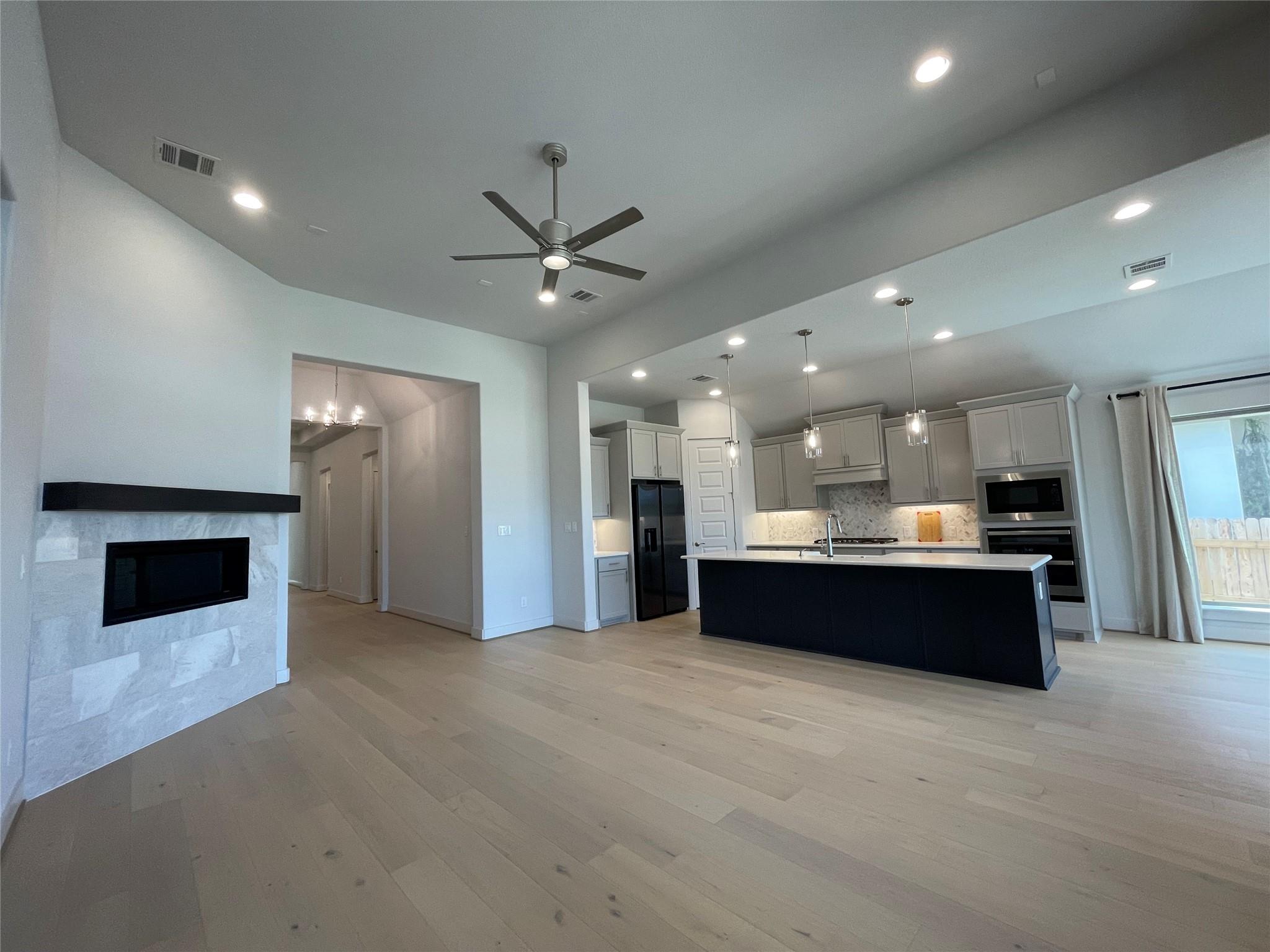 149 Night Bloom Path, Liberty Hill, TX 78642