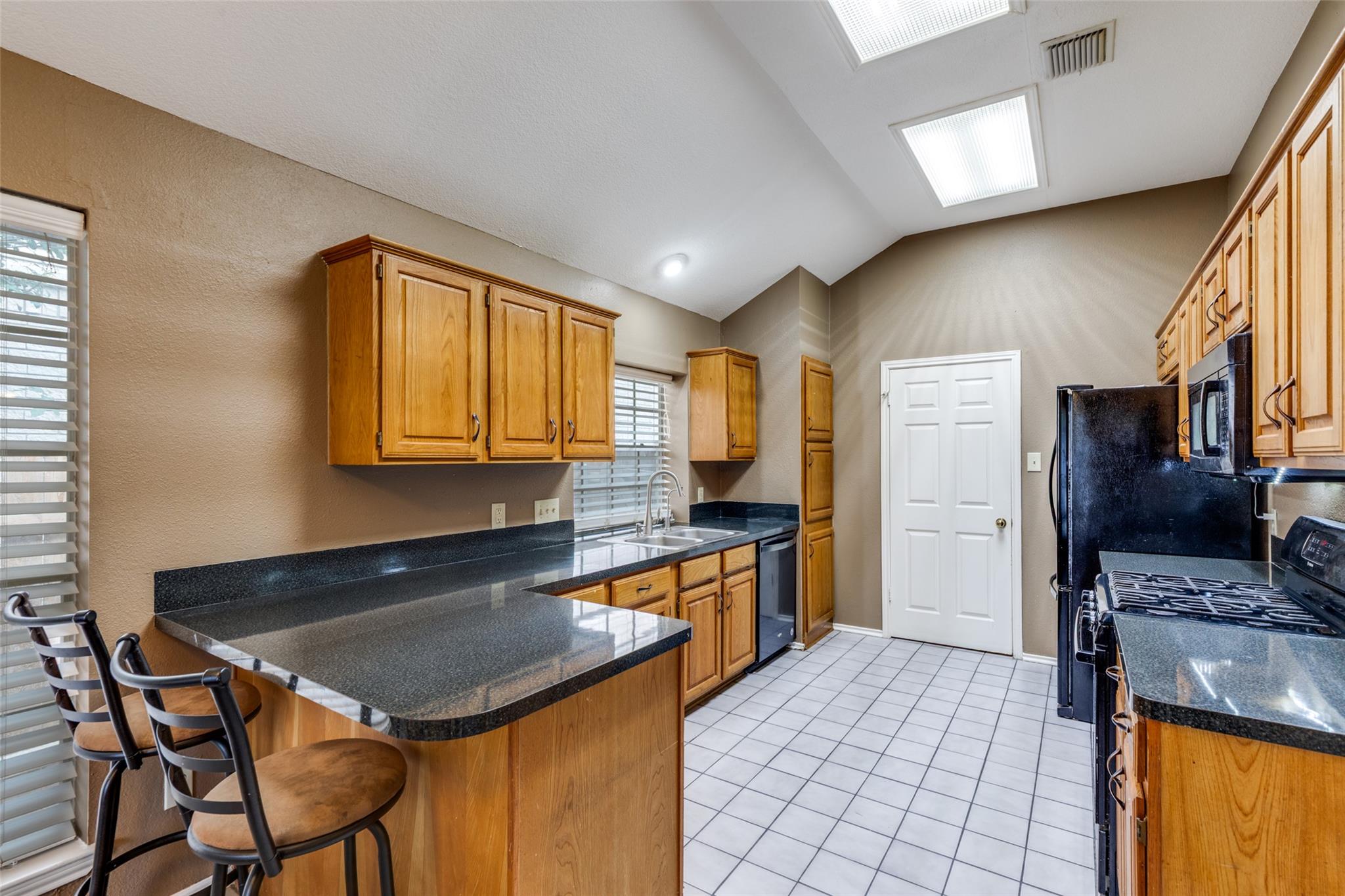 506 Broken Feather Trl, Pflugerville, TX 78660