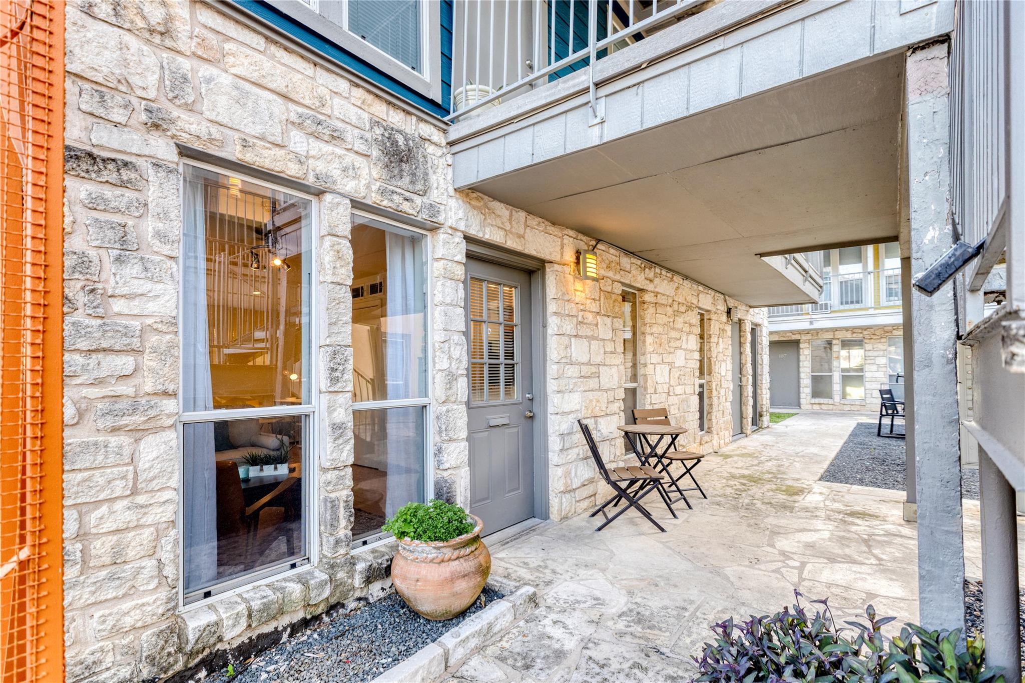 2526 Durwood St # 110, Austin, TX 78704