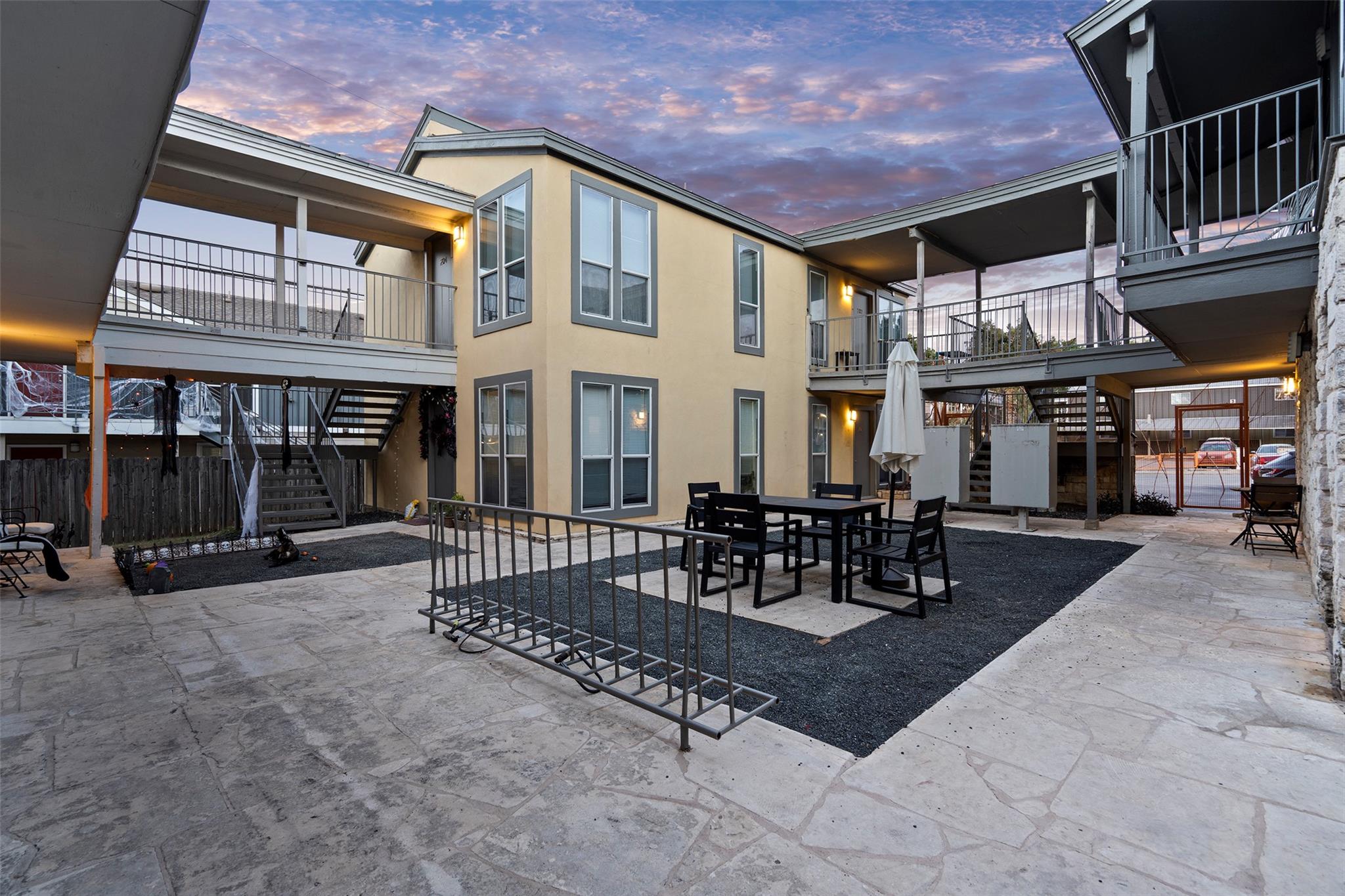 2526 Durwood St # 110, Austin, TX 78704