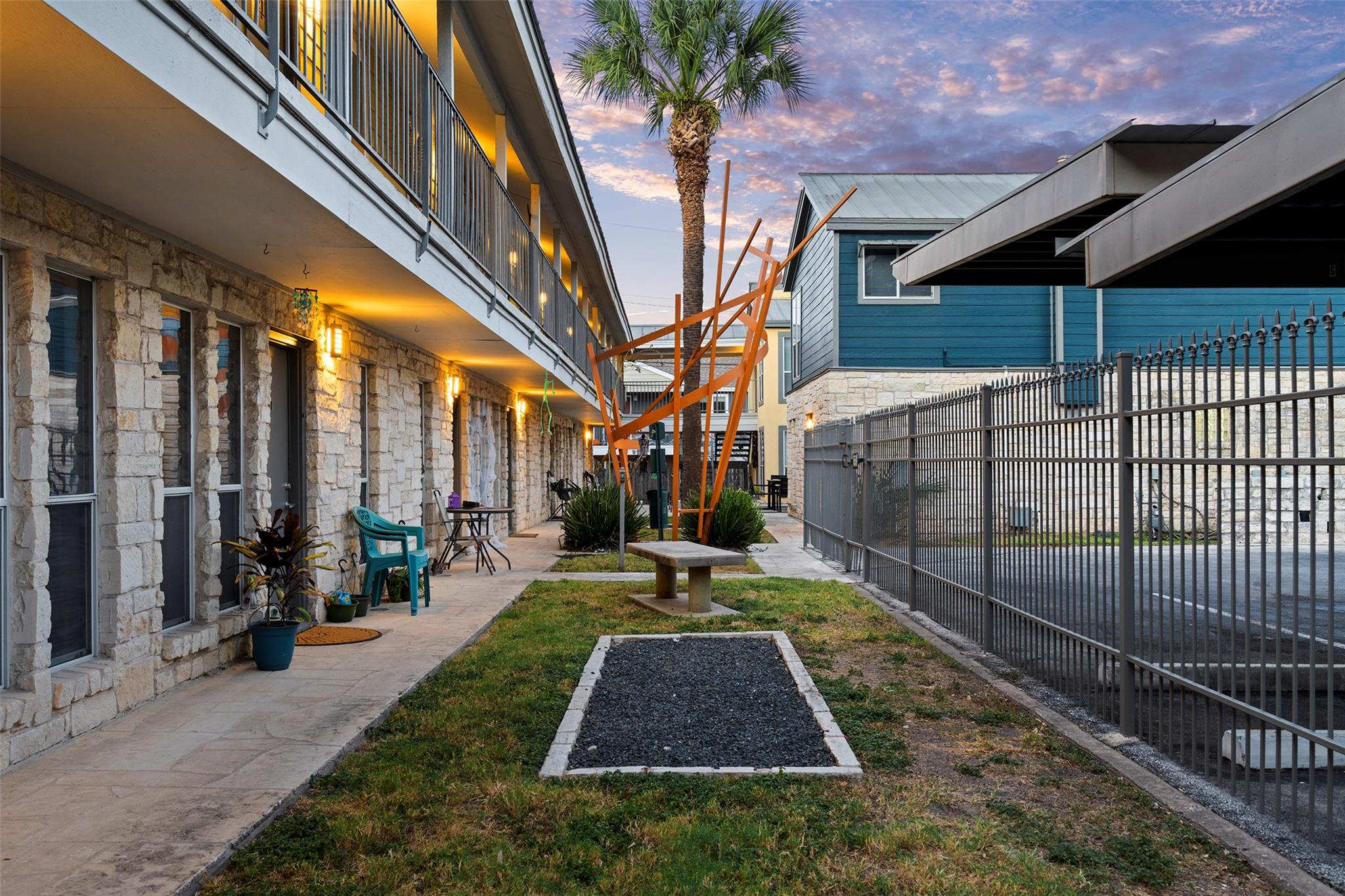 2526 Durwood St # 110, Austin, TX 78704