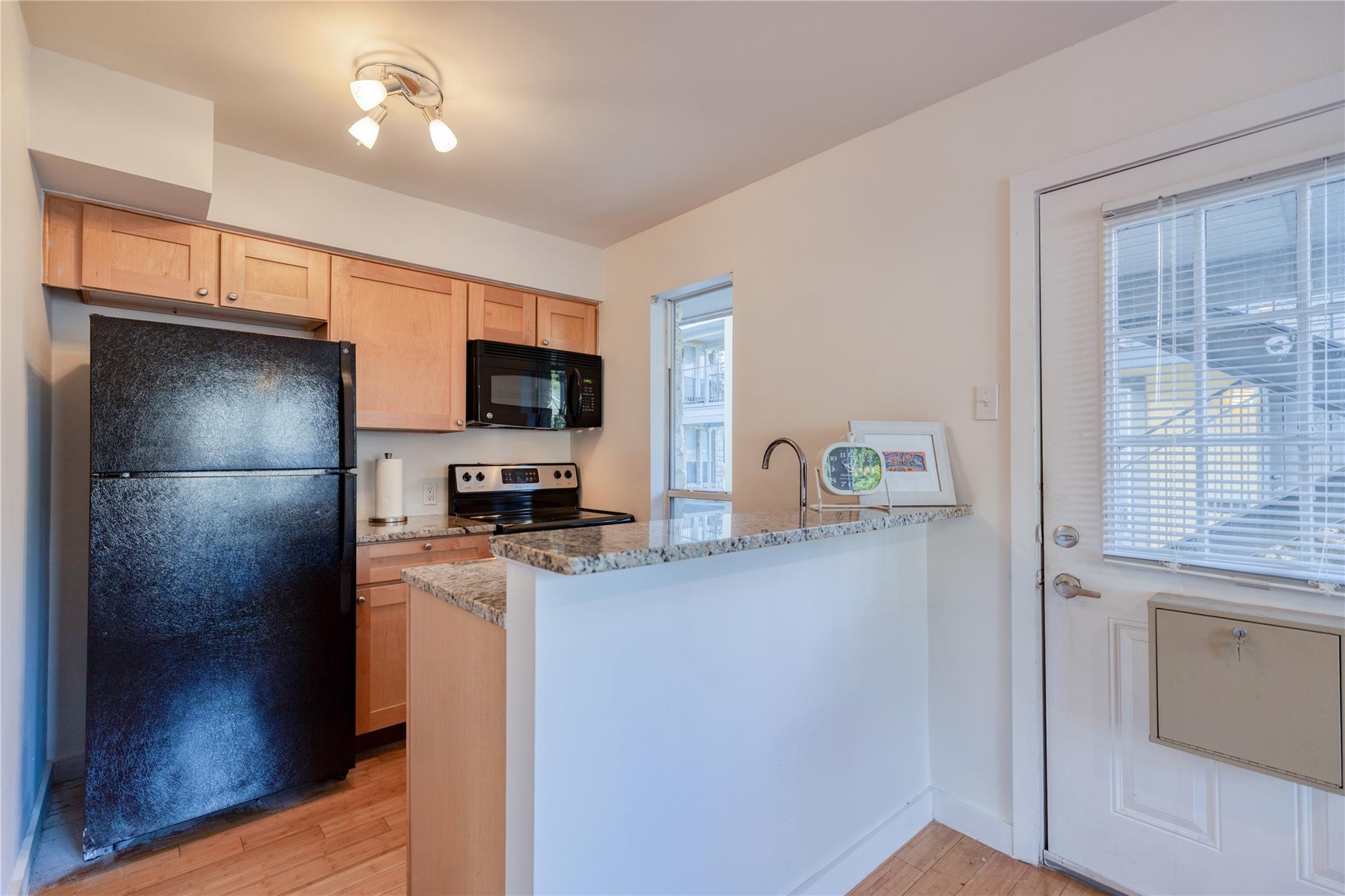 2526 Durwood St # 110, Austin, TX 78704