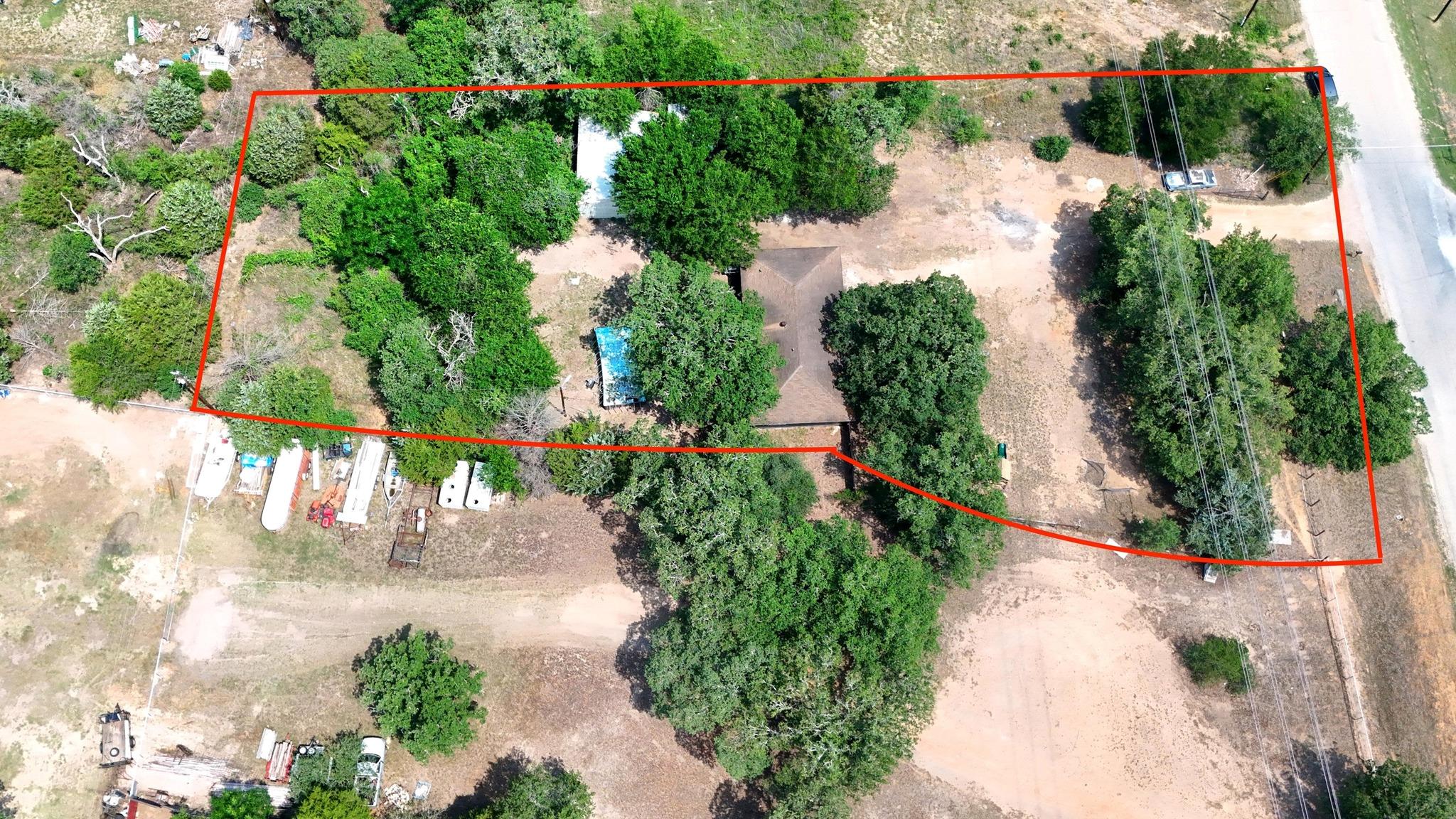 136 Shadow Oak Dr, Bastrop, TX 78602