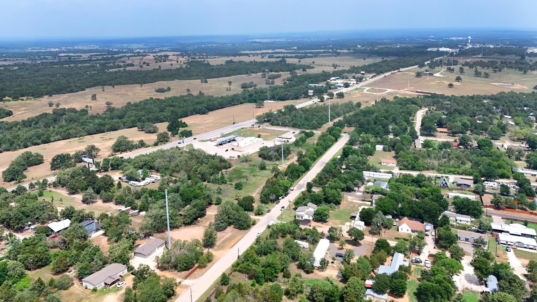 136 Shadow Oak Dr, Bastrop, TX 78602