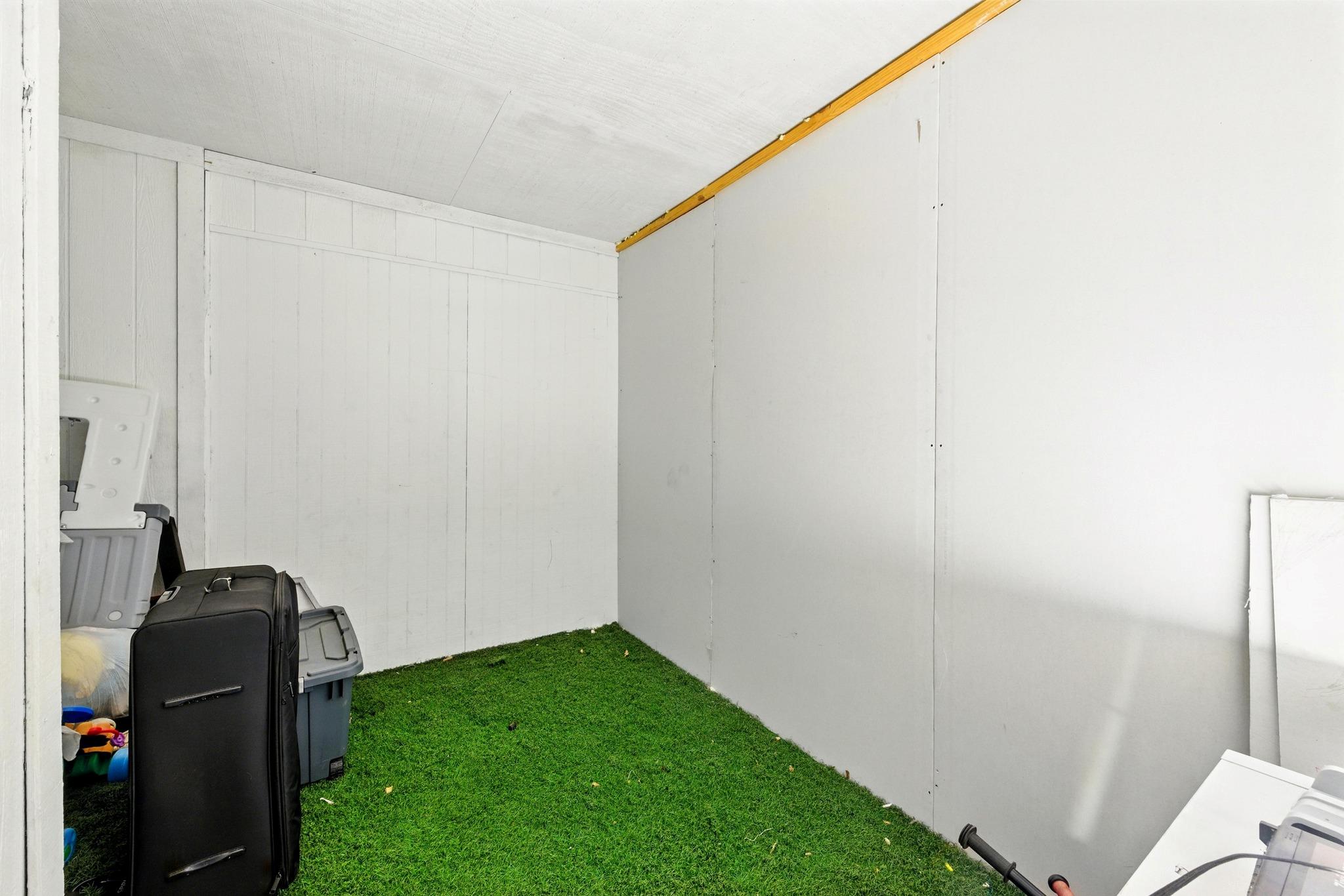 136 Shadow Oak Dr, Bastrop, TX 78602